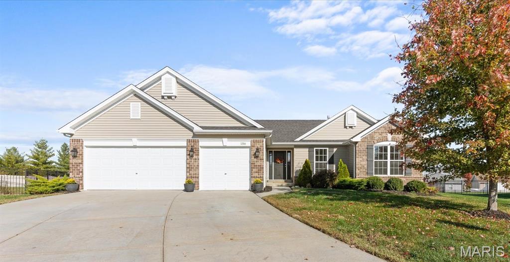1316 Whispering River Court — photo
