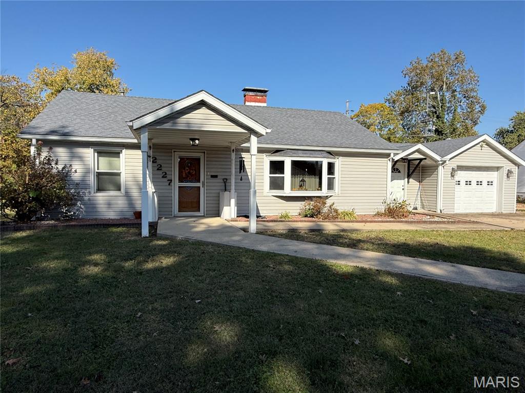 2227 Woodlawn Avenue — photo