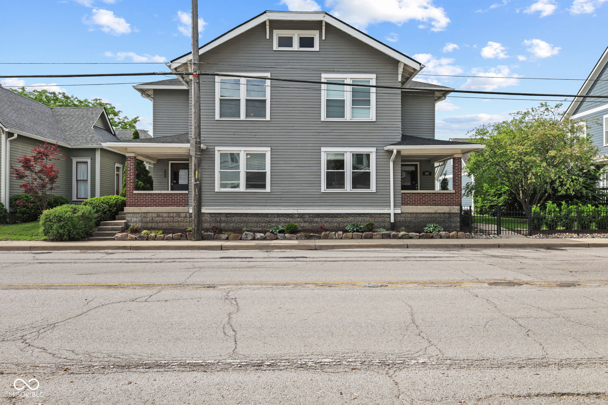 809 E 16th Street — photo