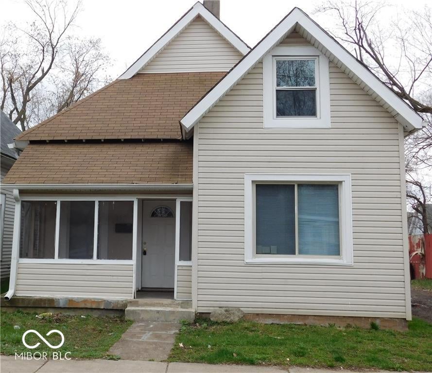 1553 W New York Street — photo