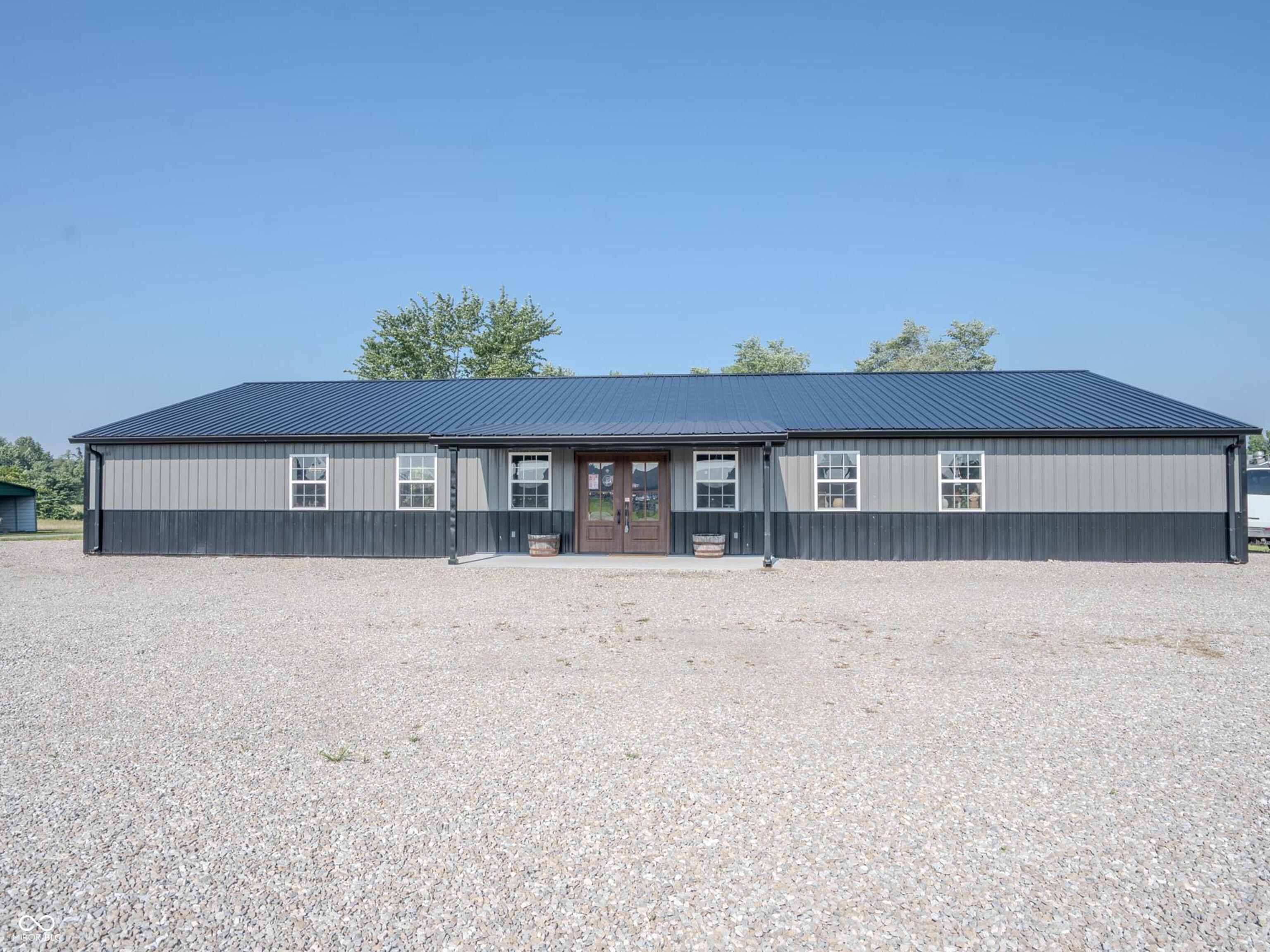 1530 W Locust Street — photo