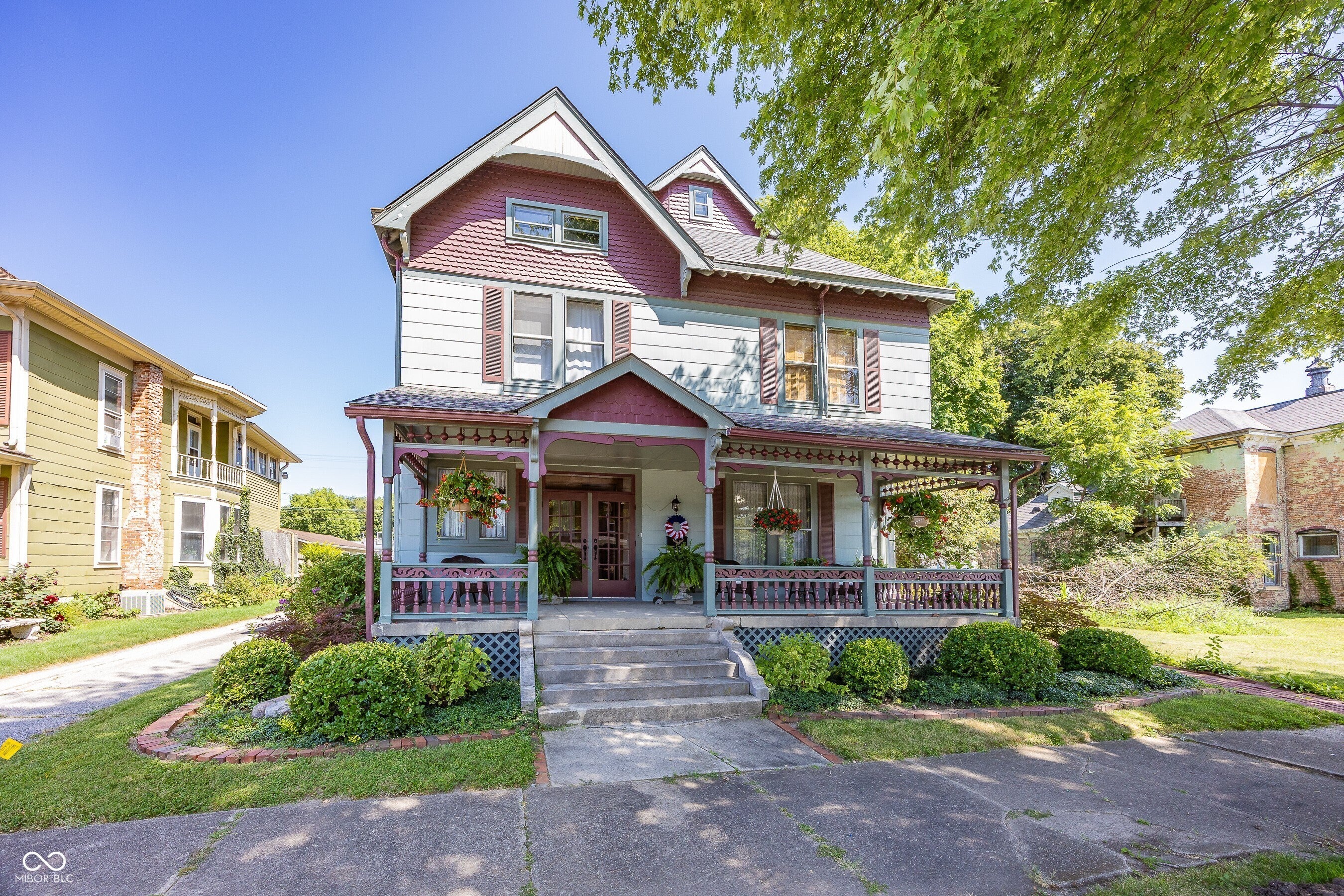 116 W Main Street — photo