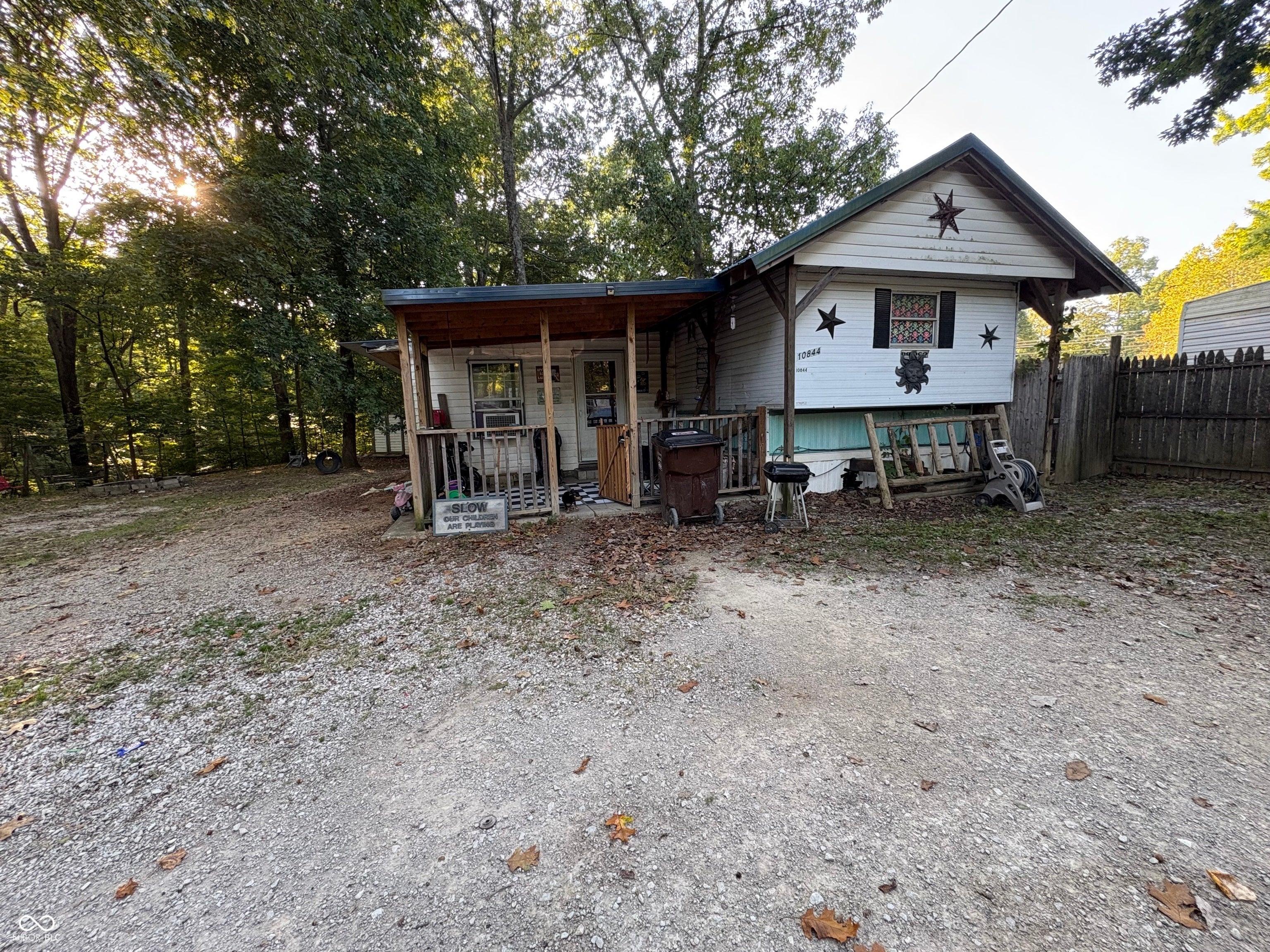 10844 Private Road 570 W — photo