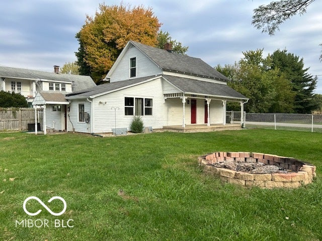 83 E Walnut Street — photo