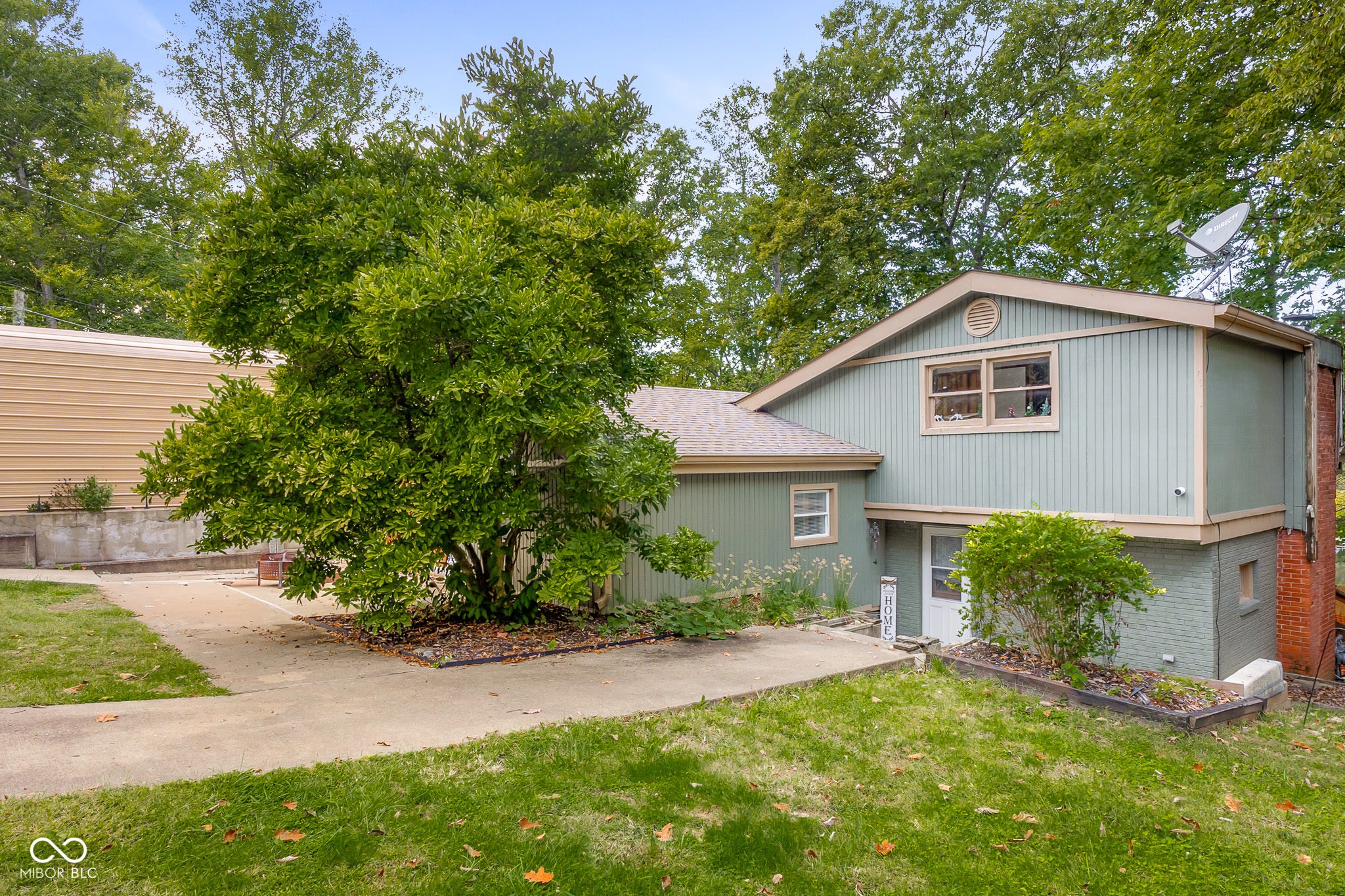 202 W Lakeview Drive — photo