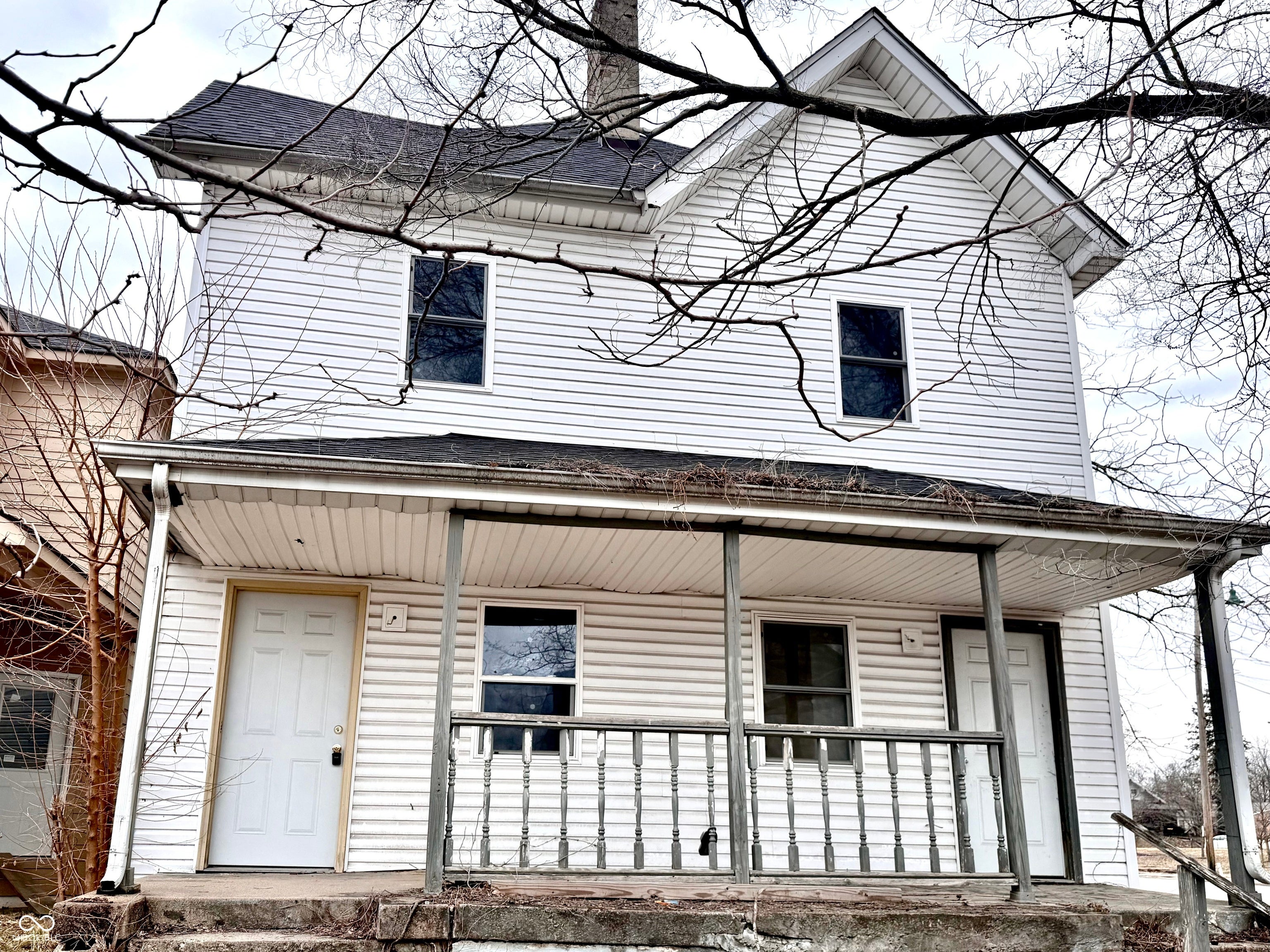 2858 N Kenwood Avenue — photo