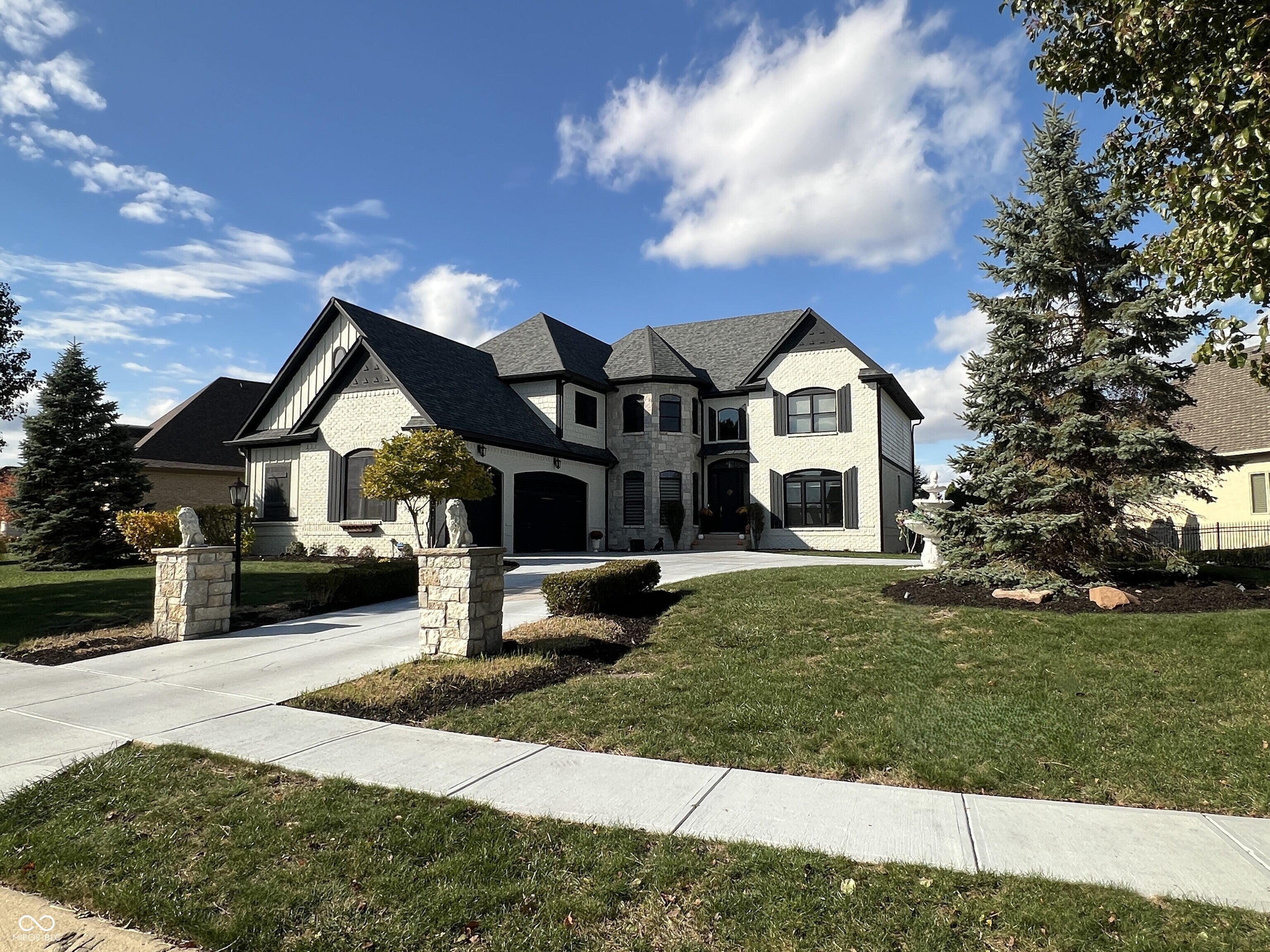 6668 Silver Creek Drive — photo