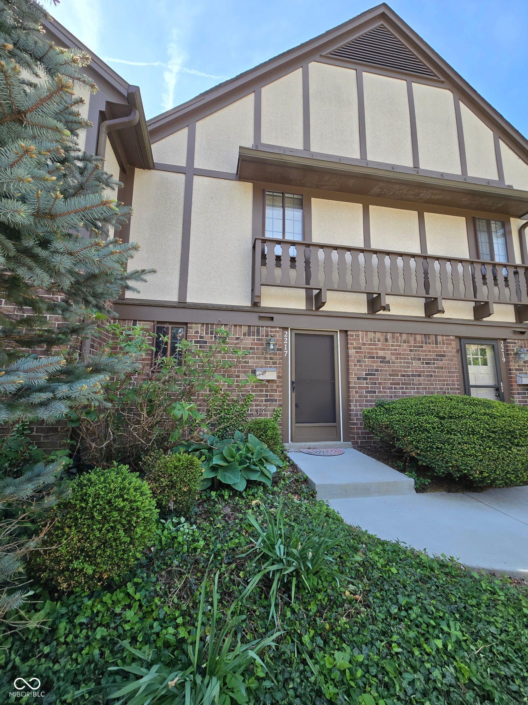 2217 Rome Drive — photo