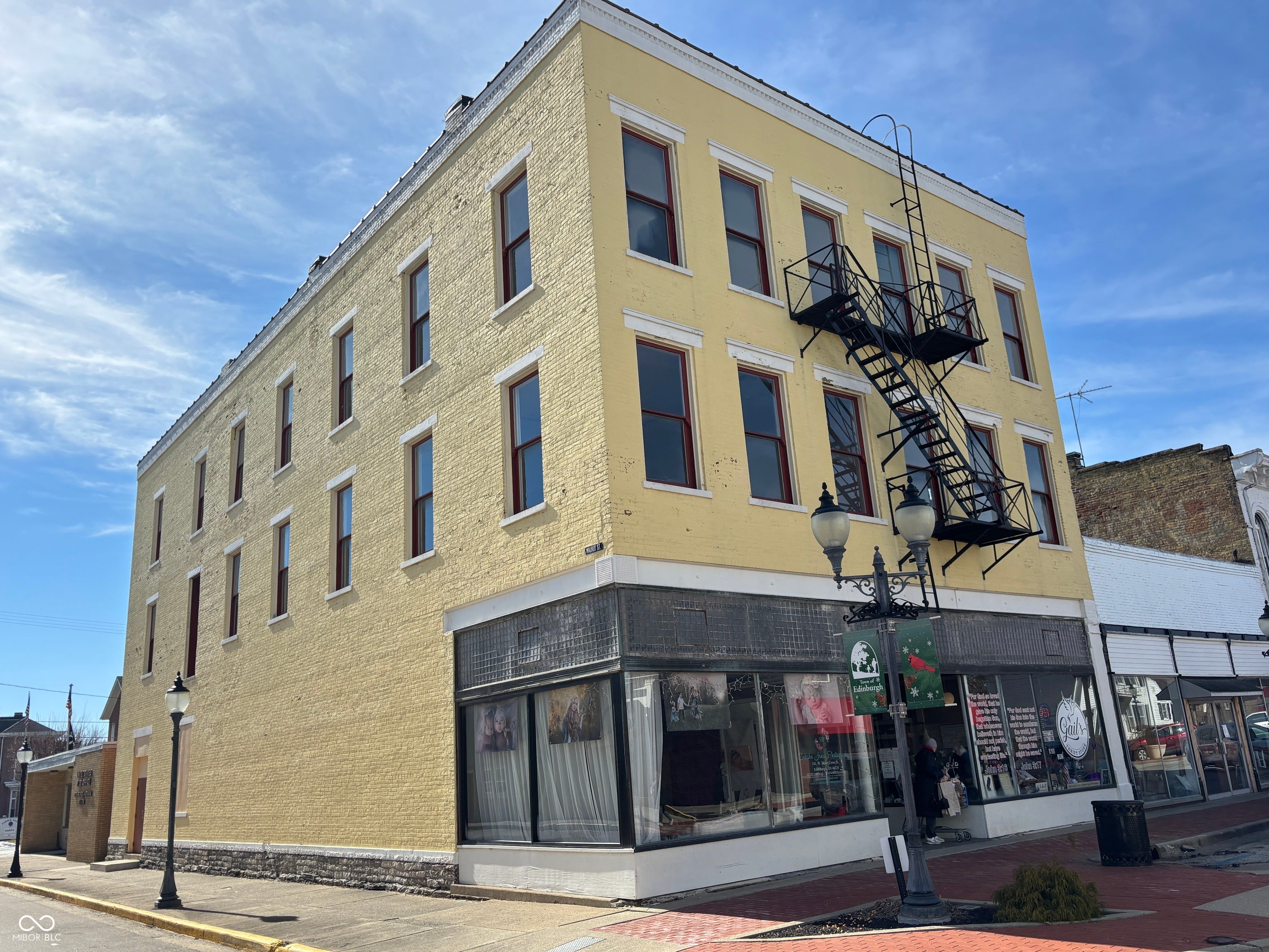 101 W Main Cross Street — photo
