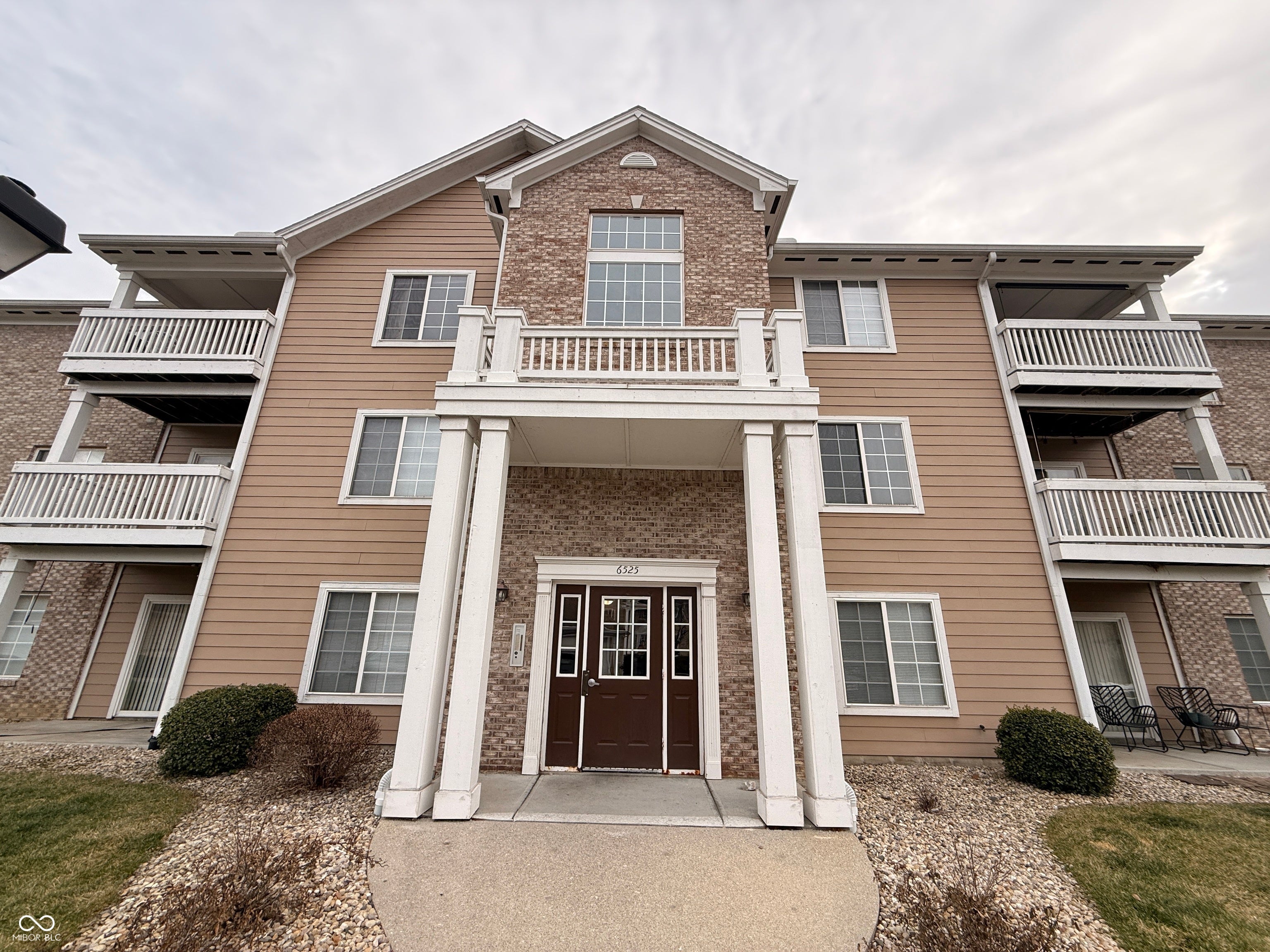 6525 Emerald Hill Court 206 — photo