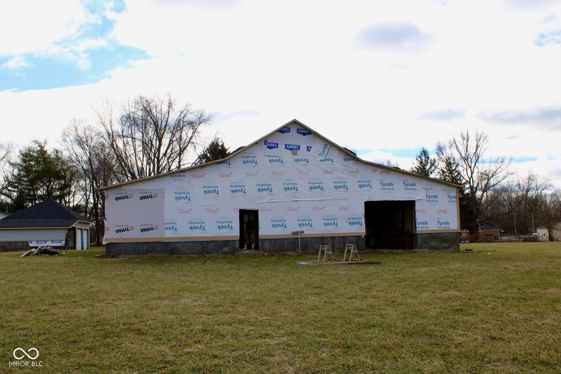 5216 W Southport Road — photo