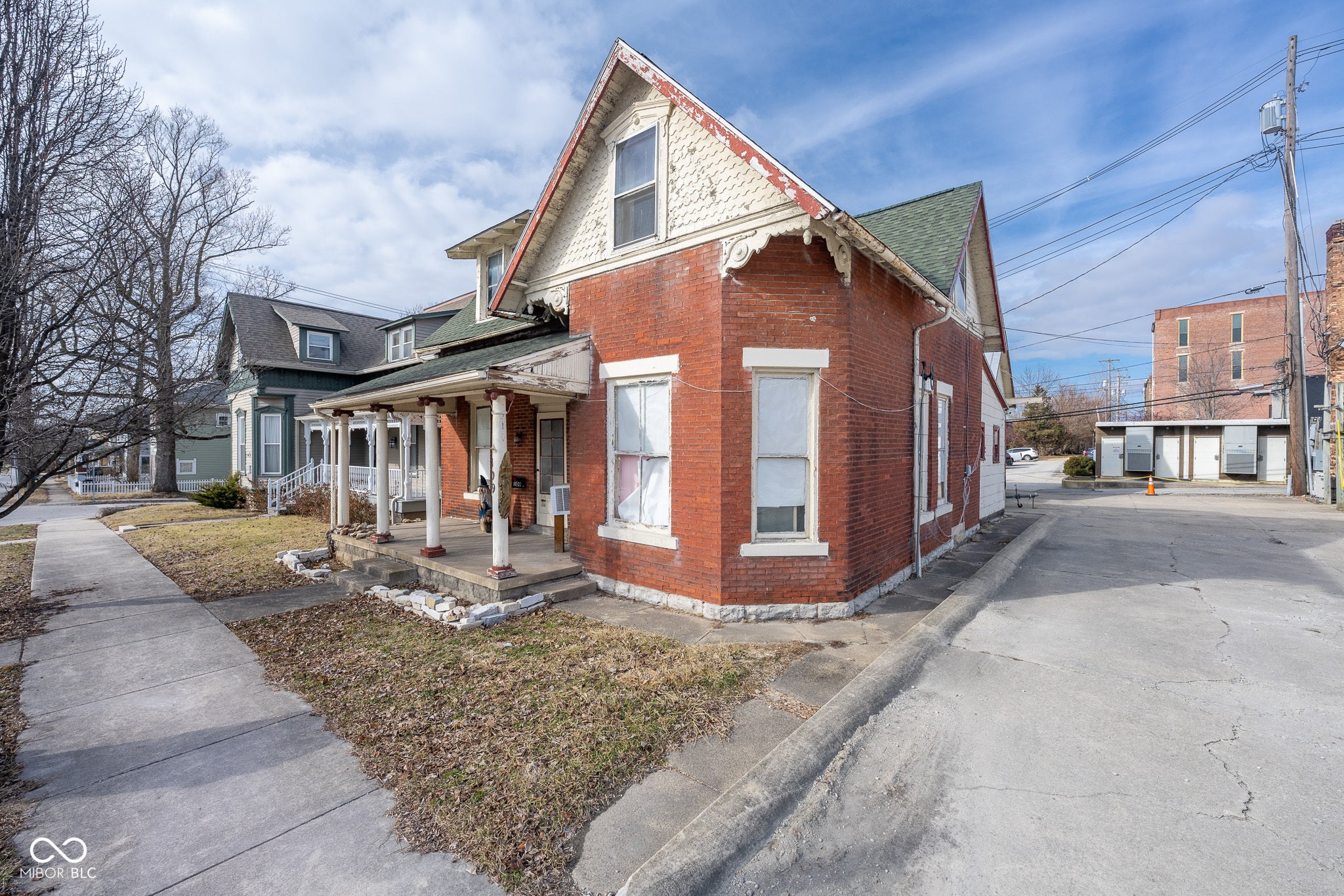 109 W Walnut Street — photo