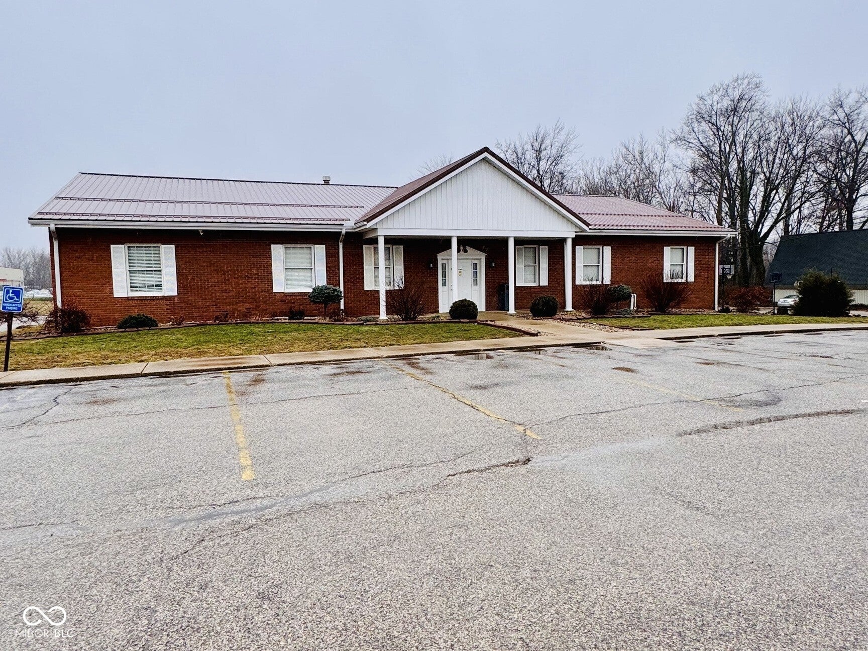2125 E State Highway 54 — photo
