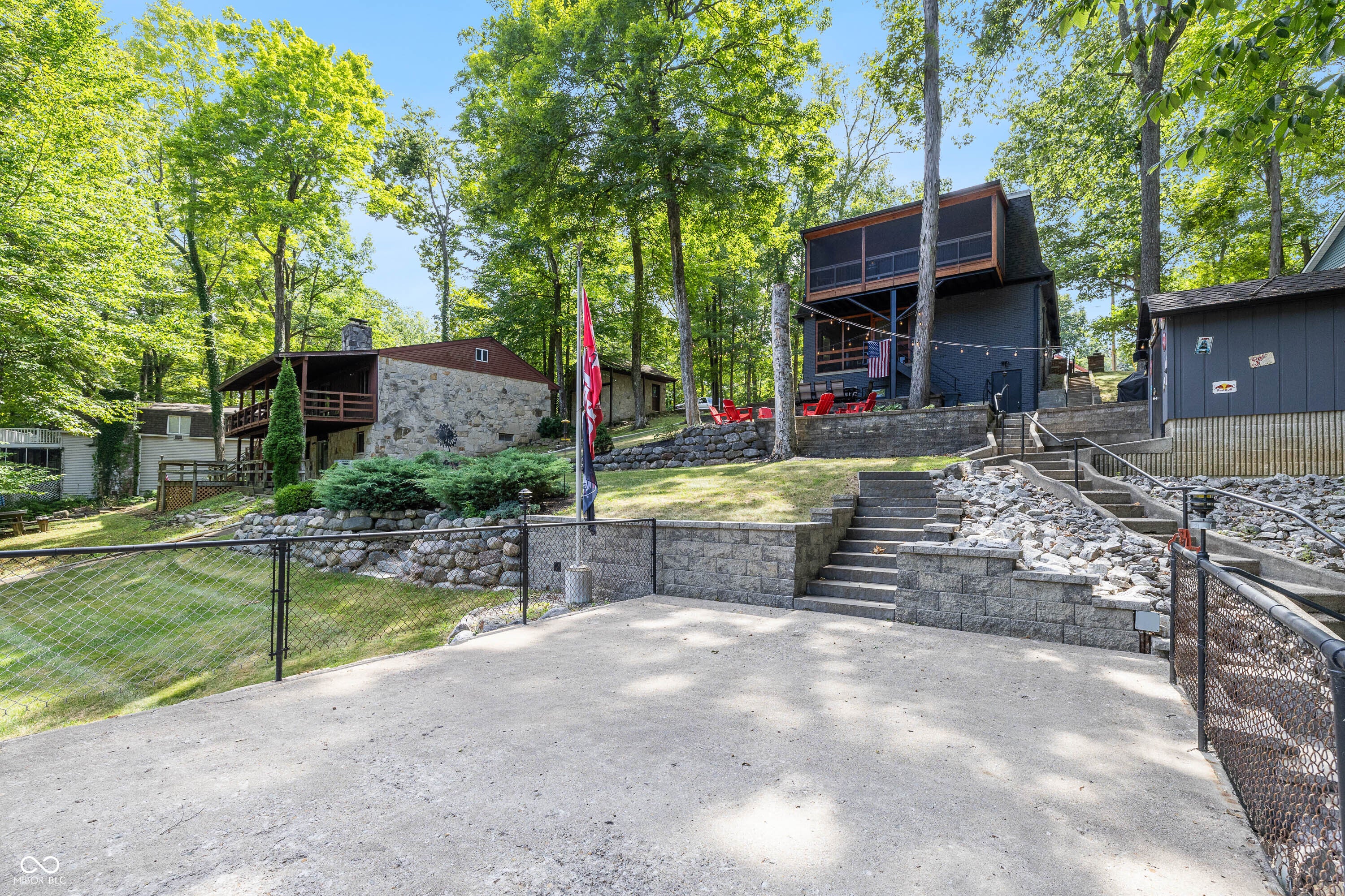 6420 Oriole Drive — photo