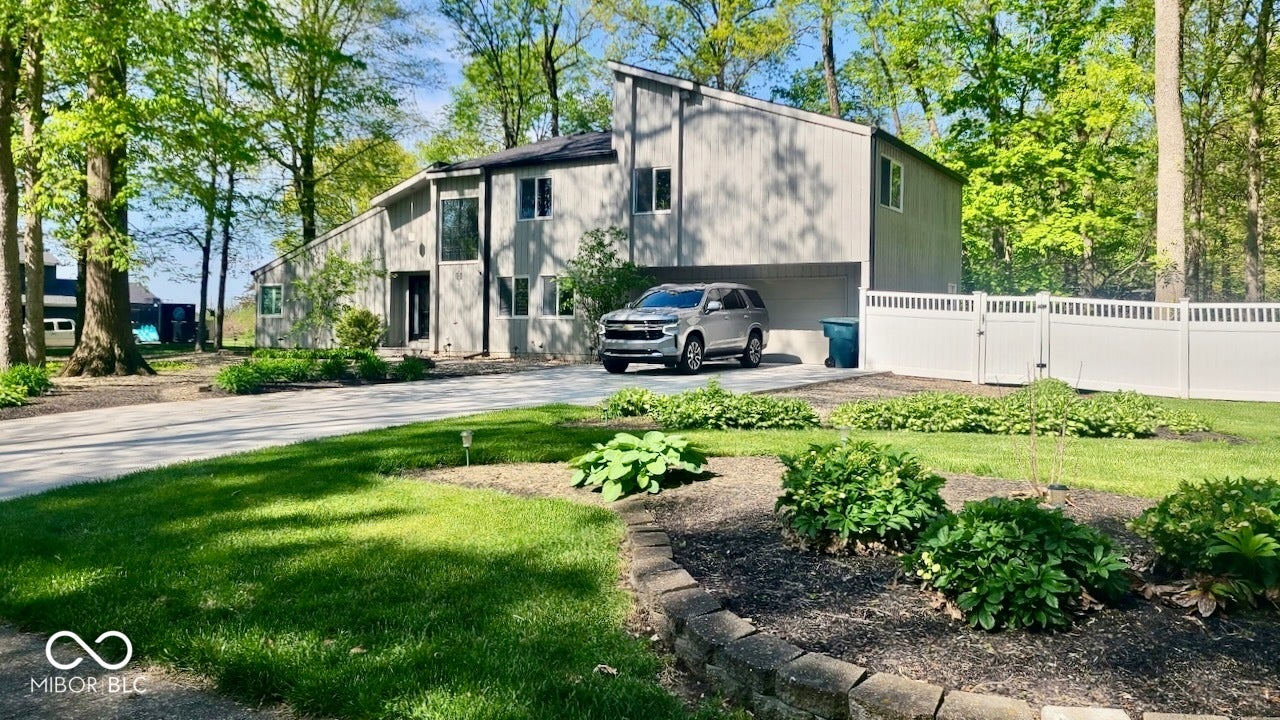 4701 N Weir Drive — photo