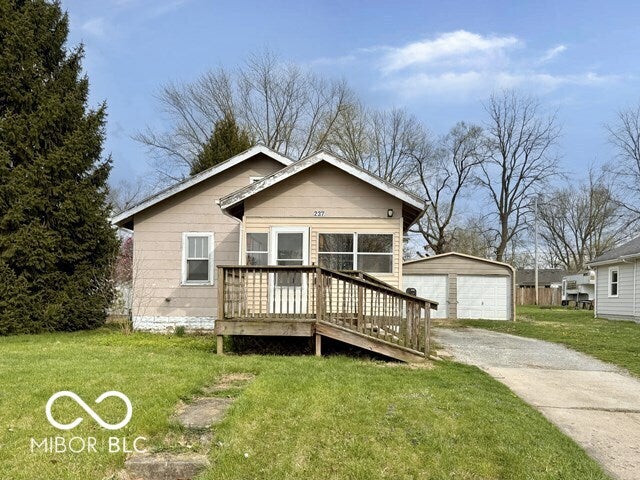 237 Ringwood Way — photo