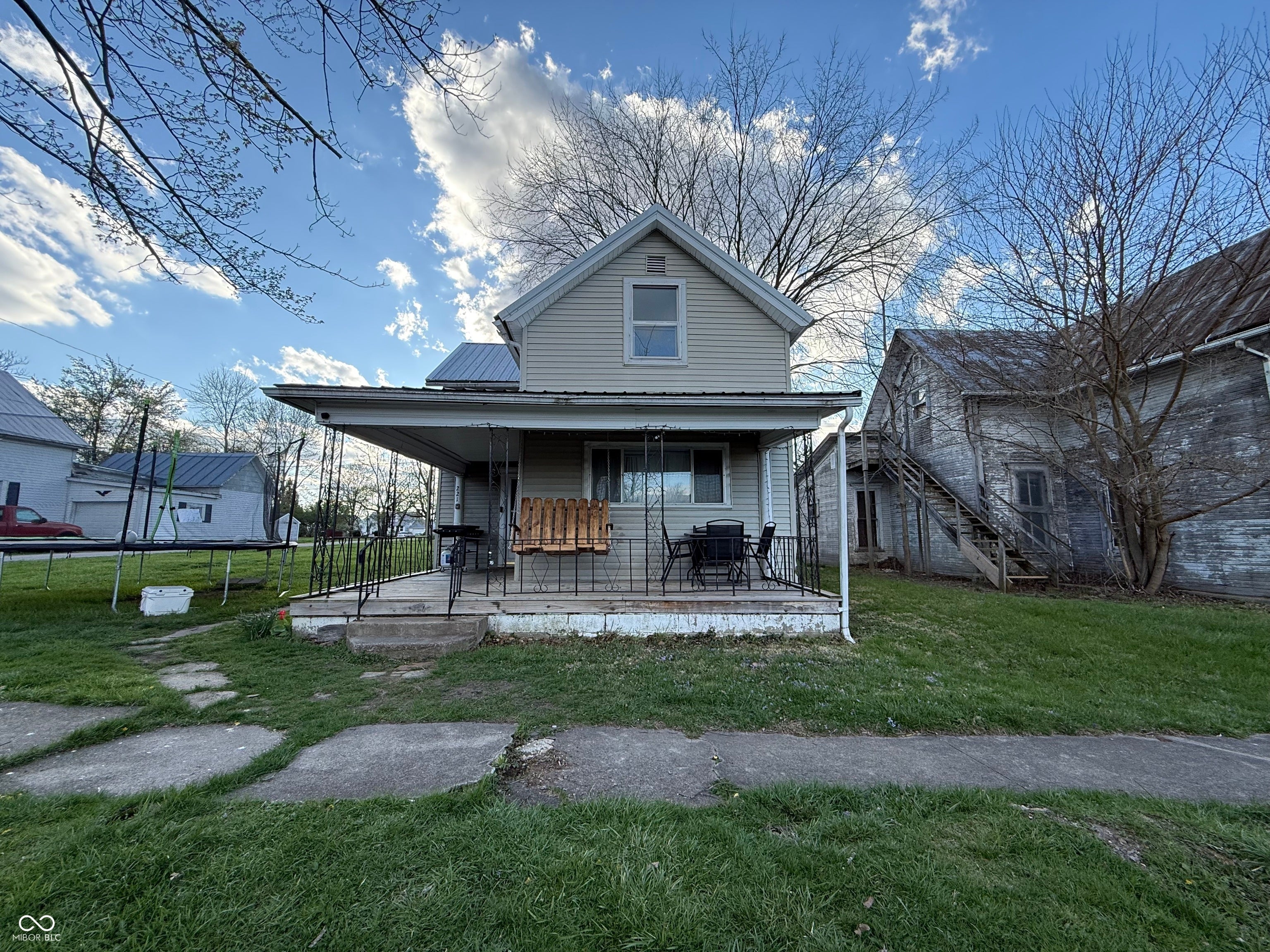 221 N Main Street — photo