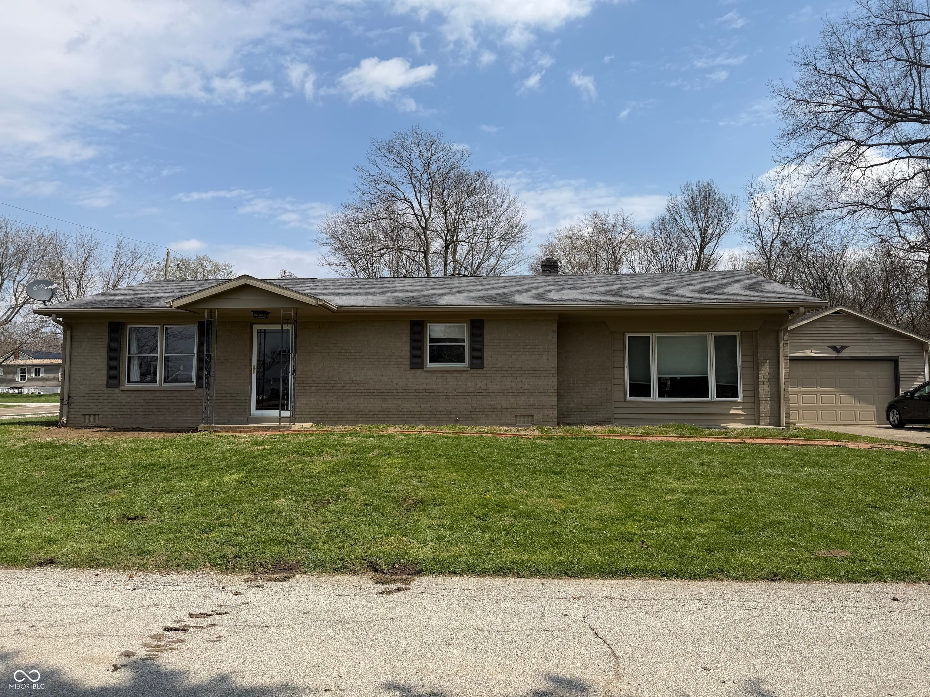 6491 N Forrest Street — photo