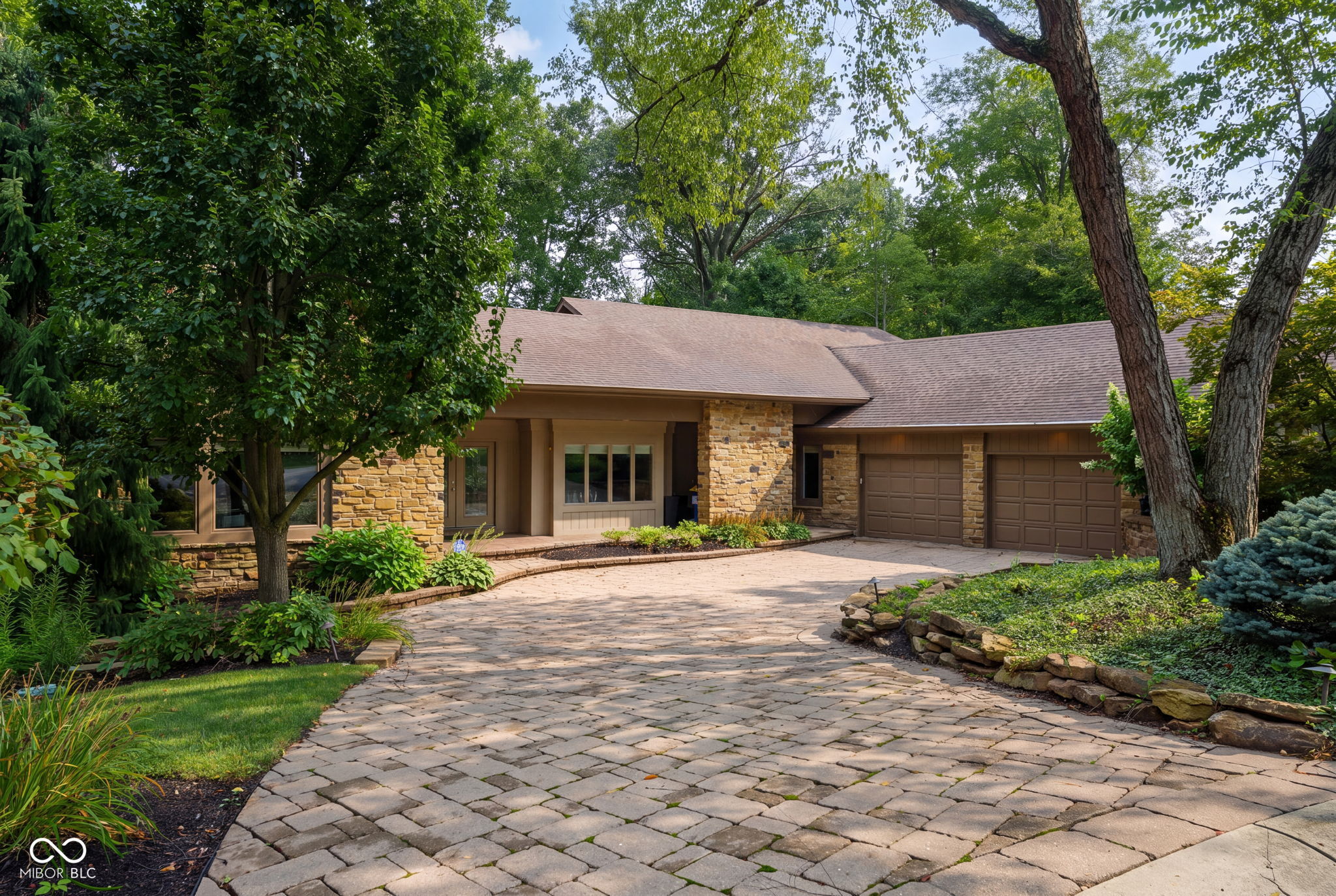 10707 Compass Court — photo