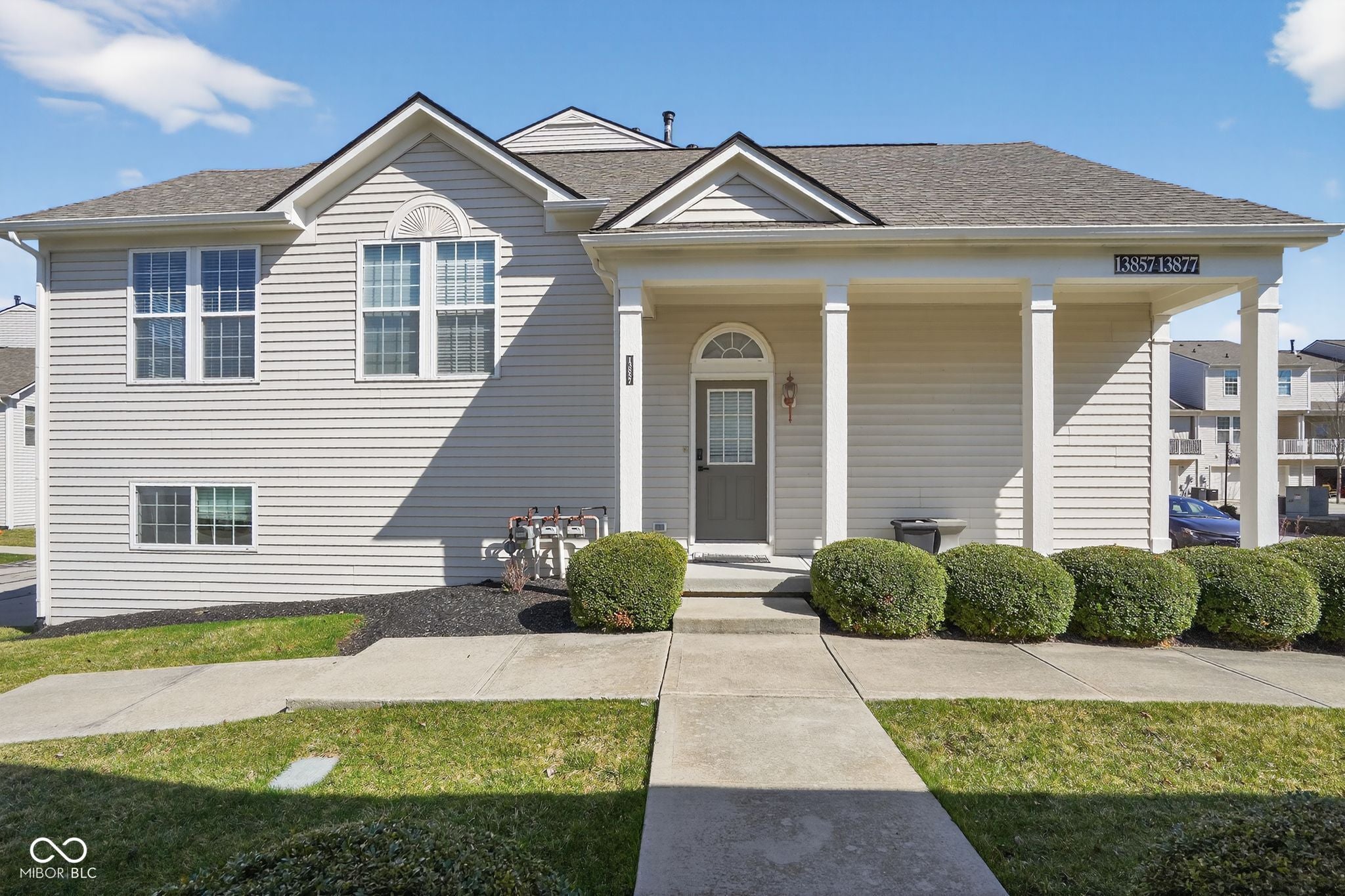 13857 Willesden Circle — photo