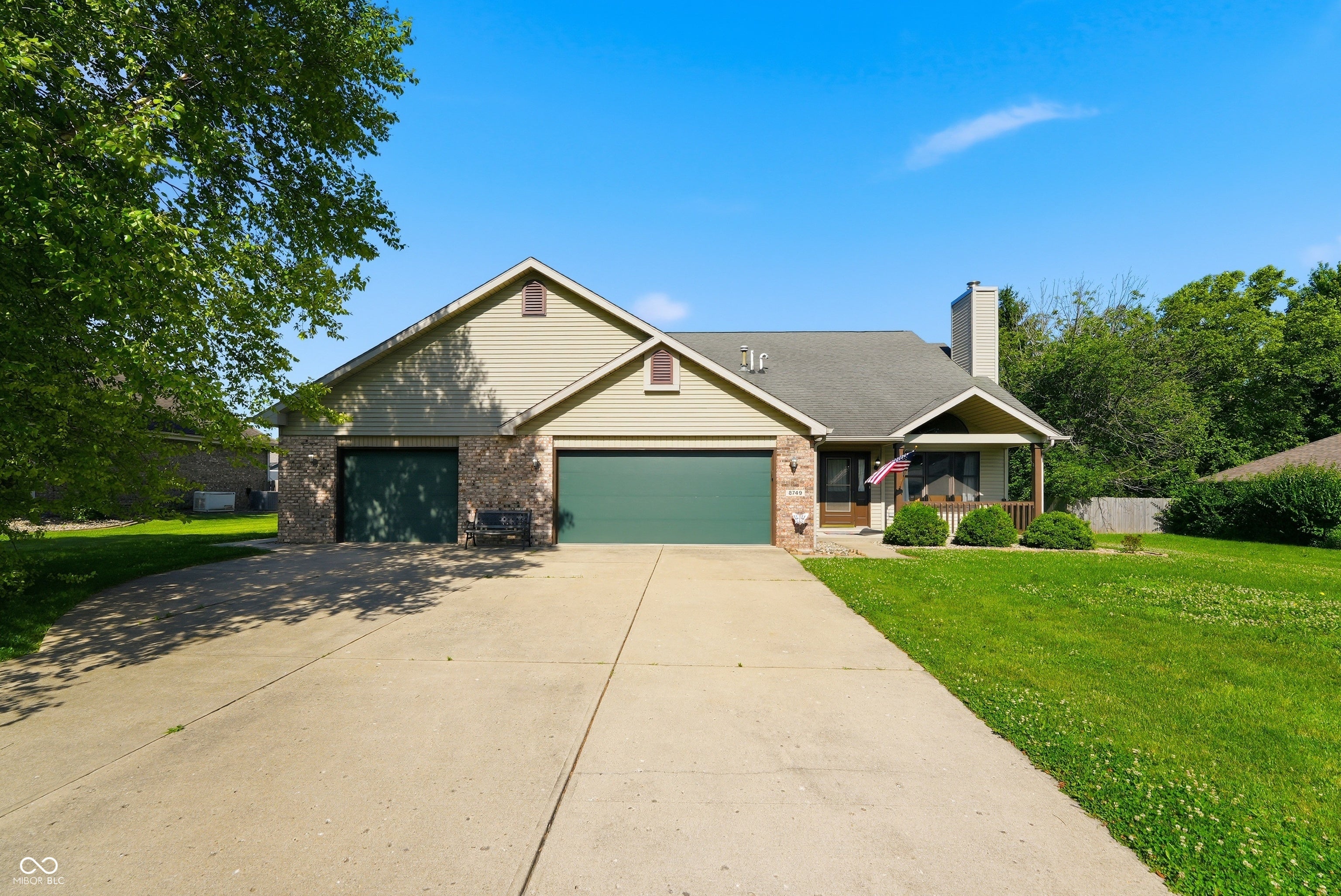 8749 Carriage Lane — photo