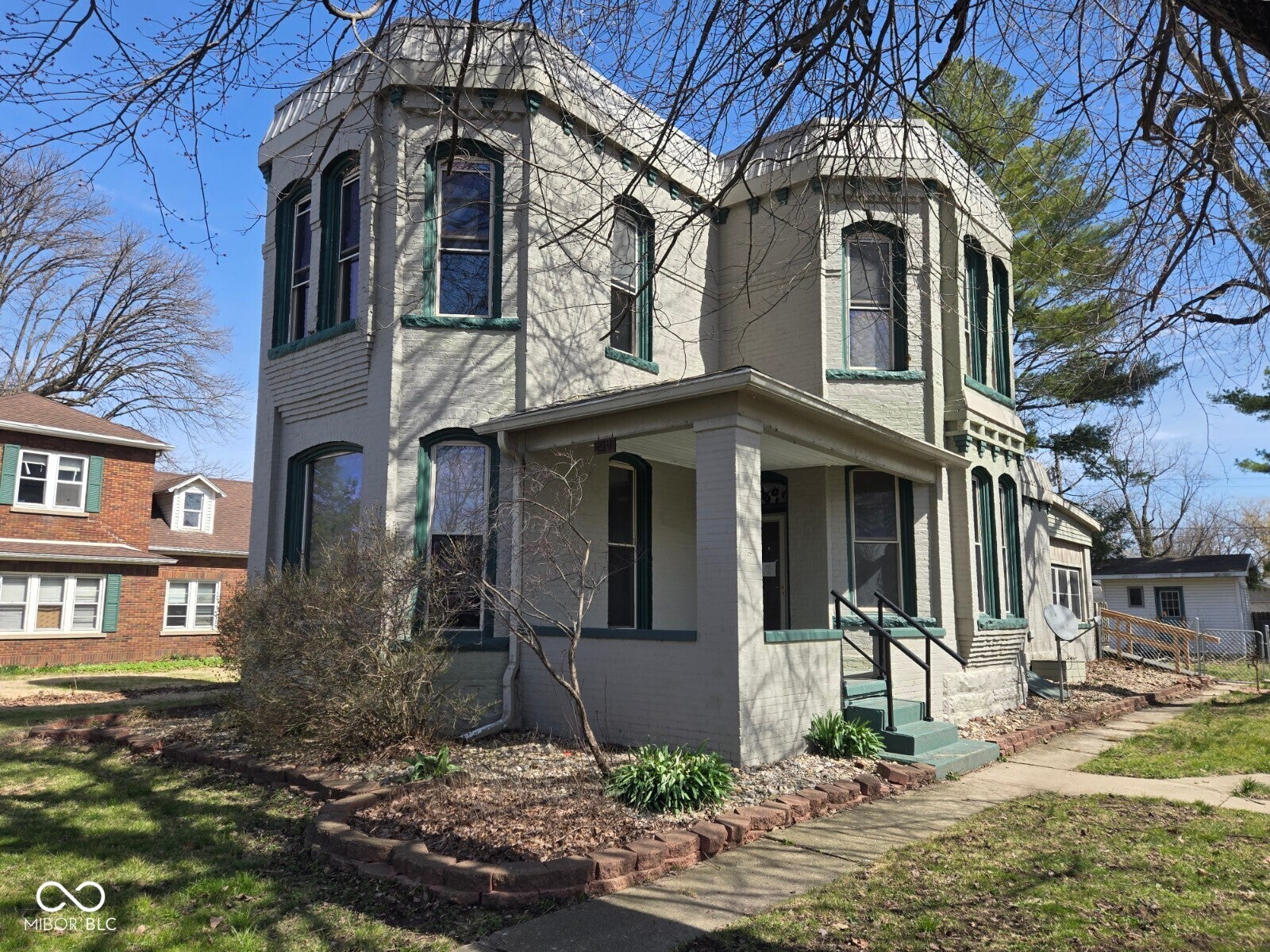 214 N Maple Street — photo