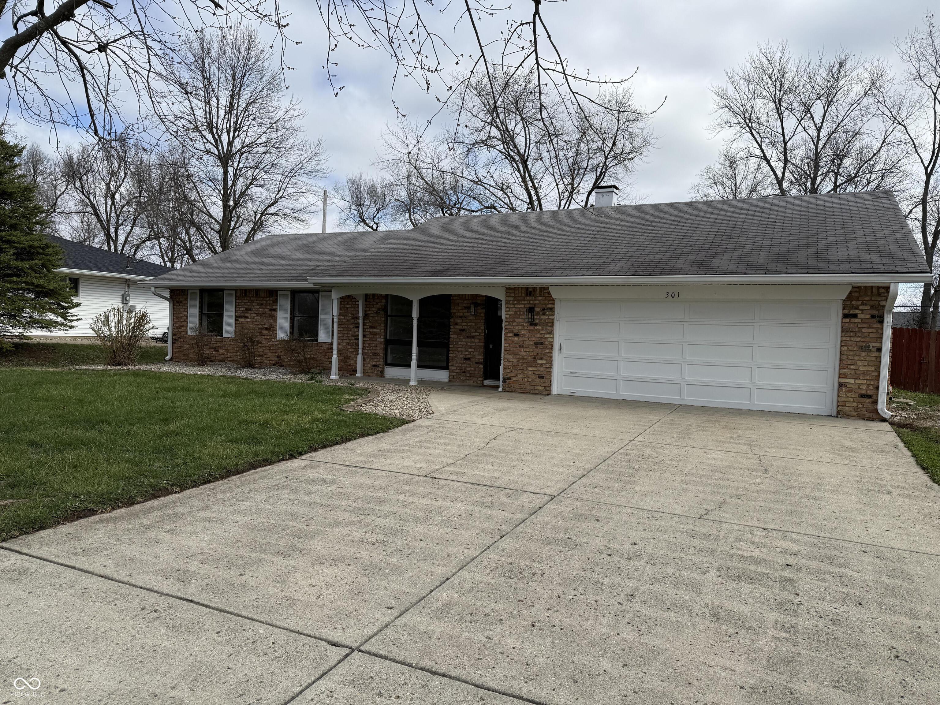 301 Meadow Drive — photo