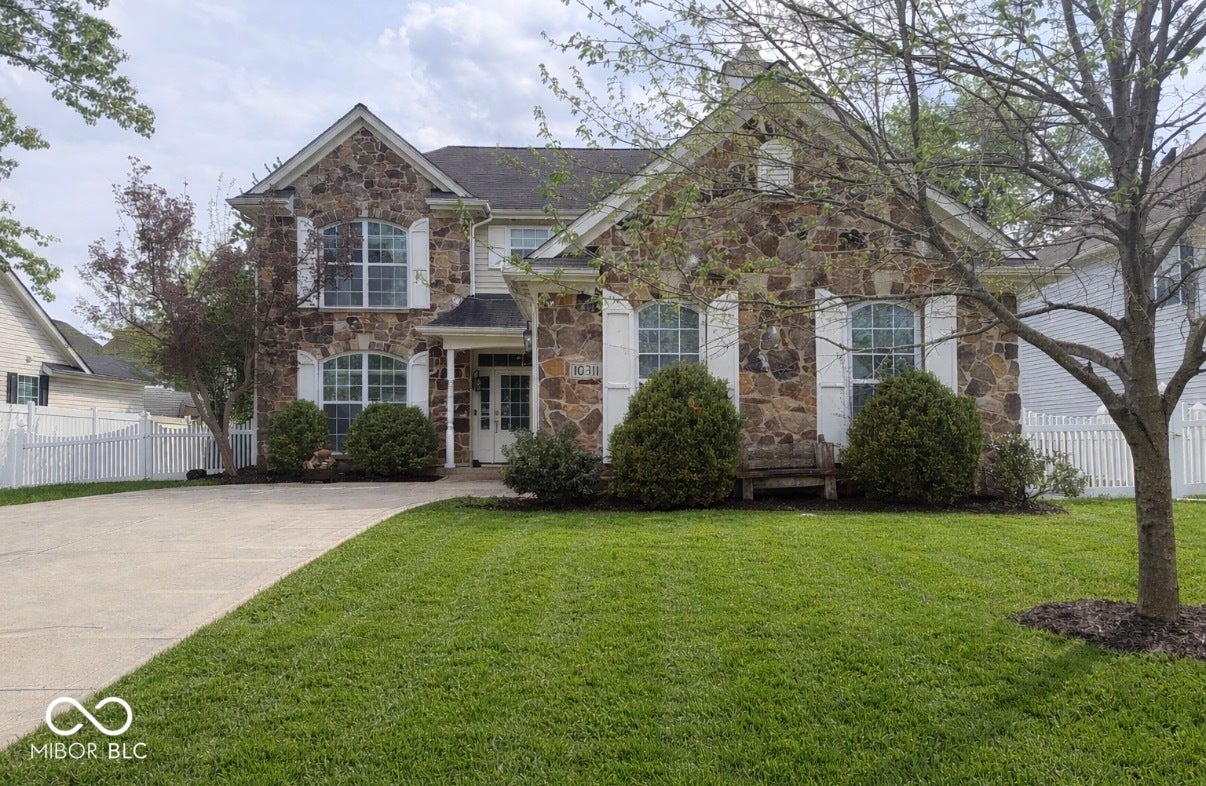 10811 Meadow Wing Court — photo