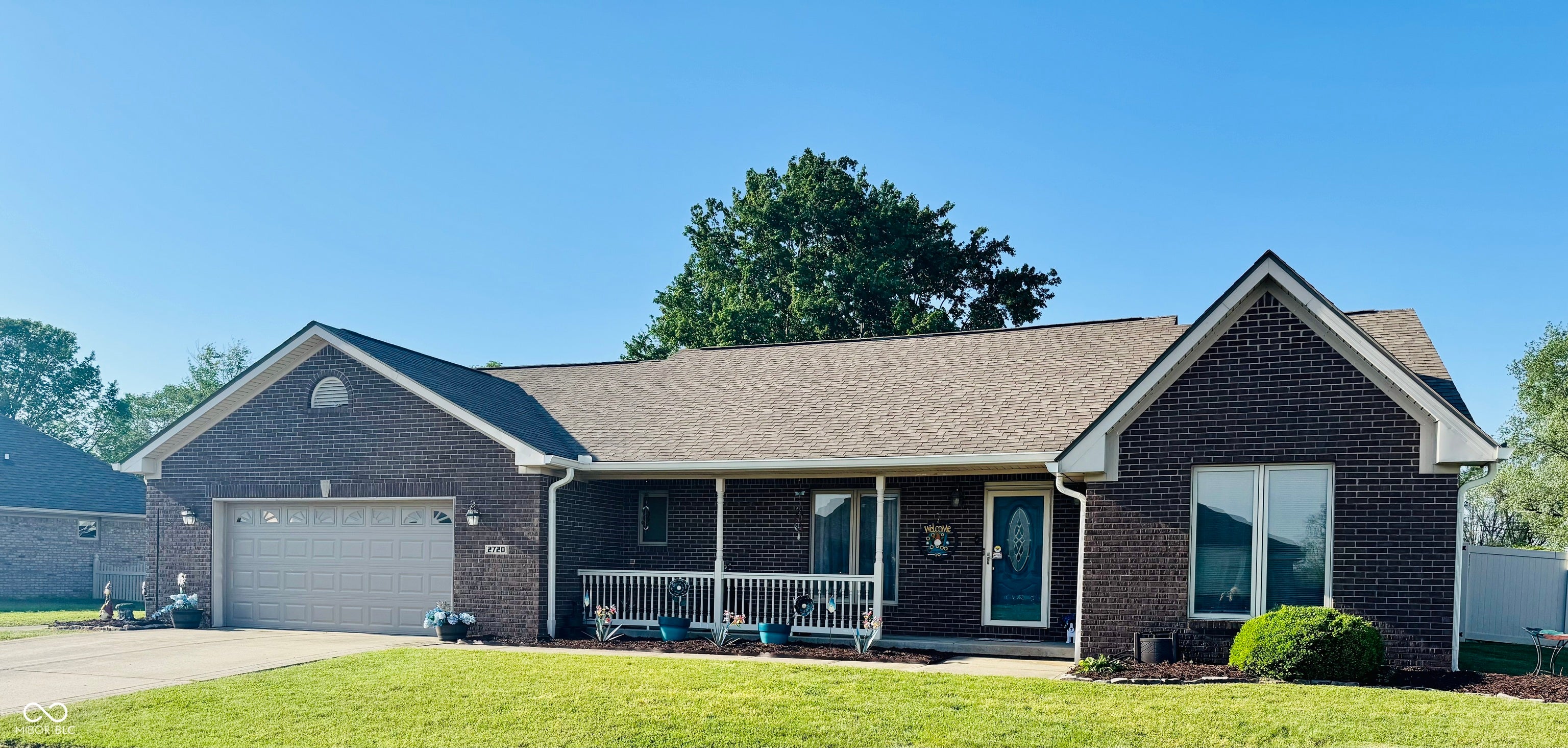 2720 Falcon Court — photo