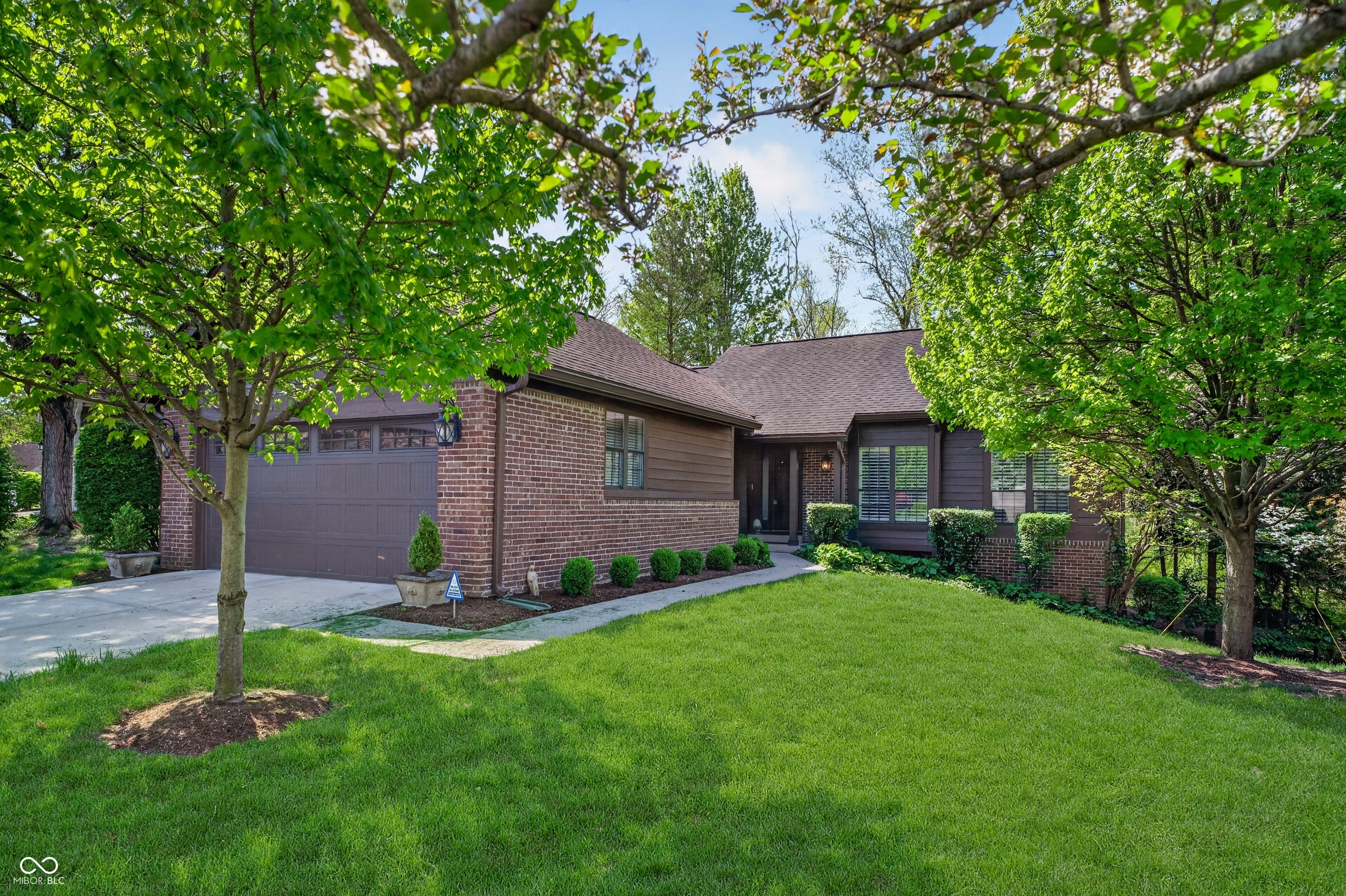 5263 Windridge Drive — photo