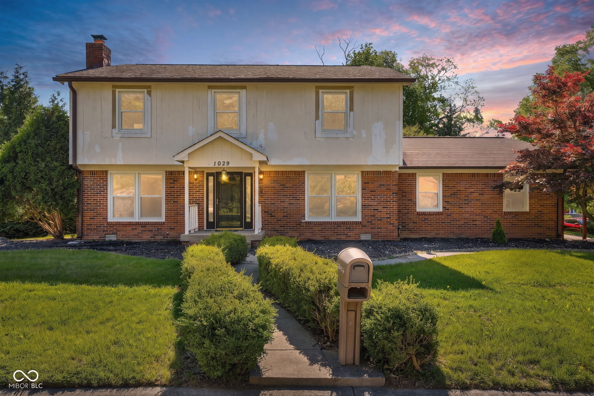 1039 Ridgeview Court — photo