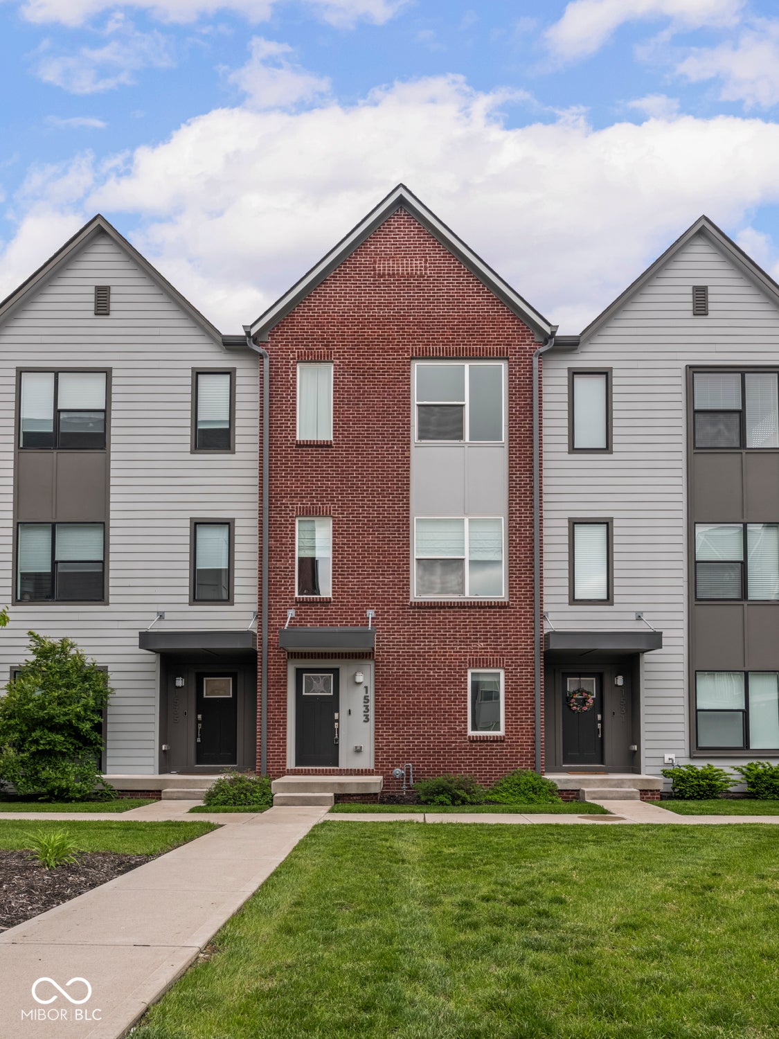 1533 Tannery Way — photo