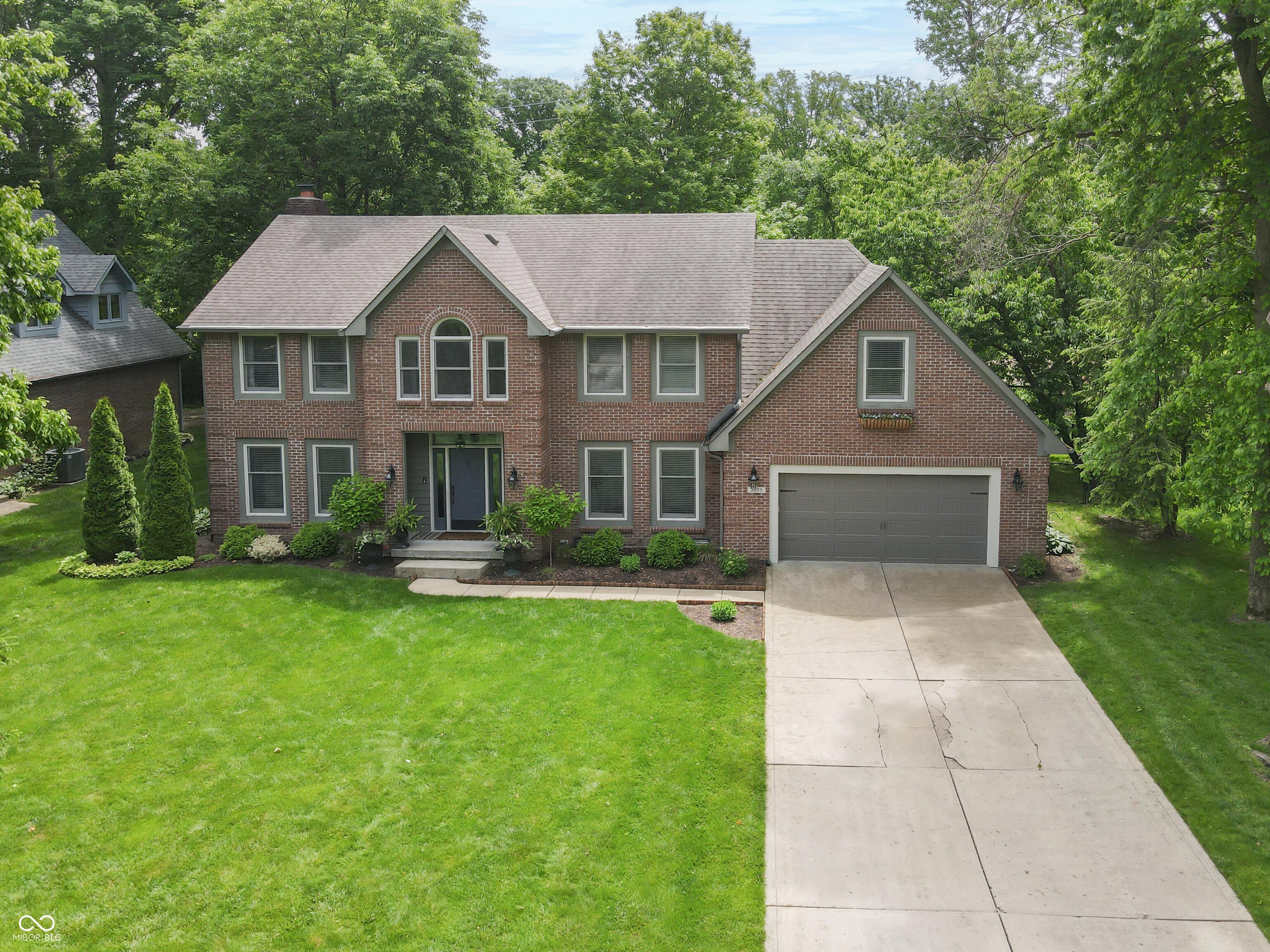 3805 S Village Drive — photo