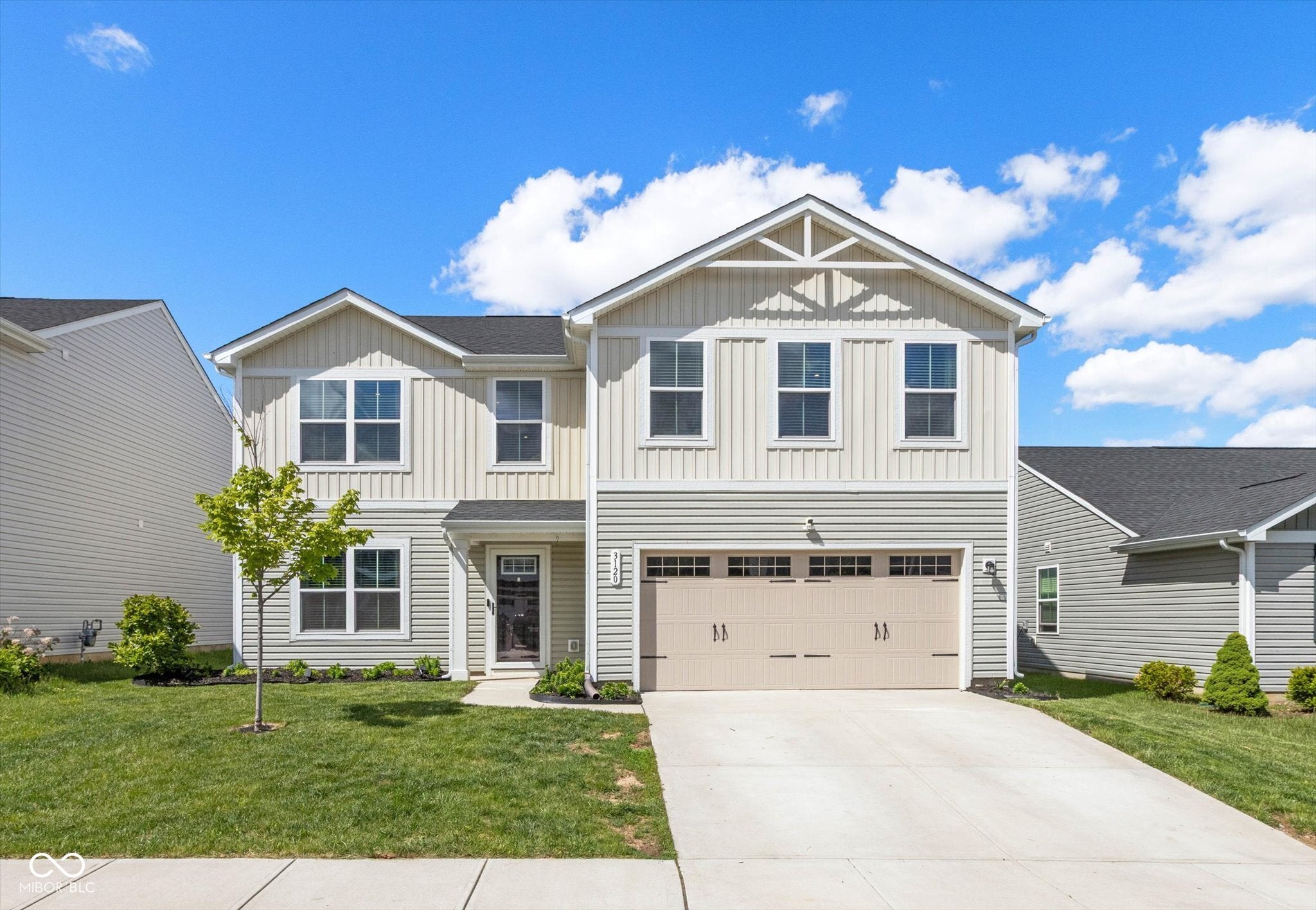3120 E Sheldon Way — photo