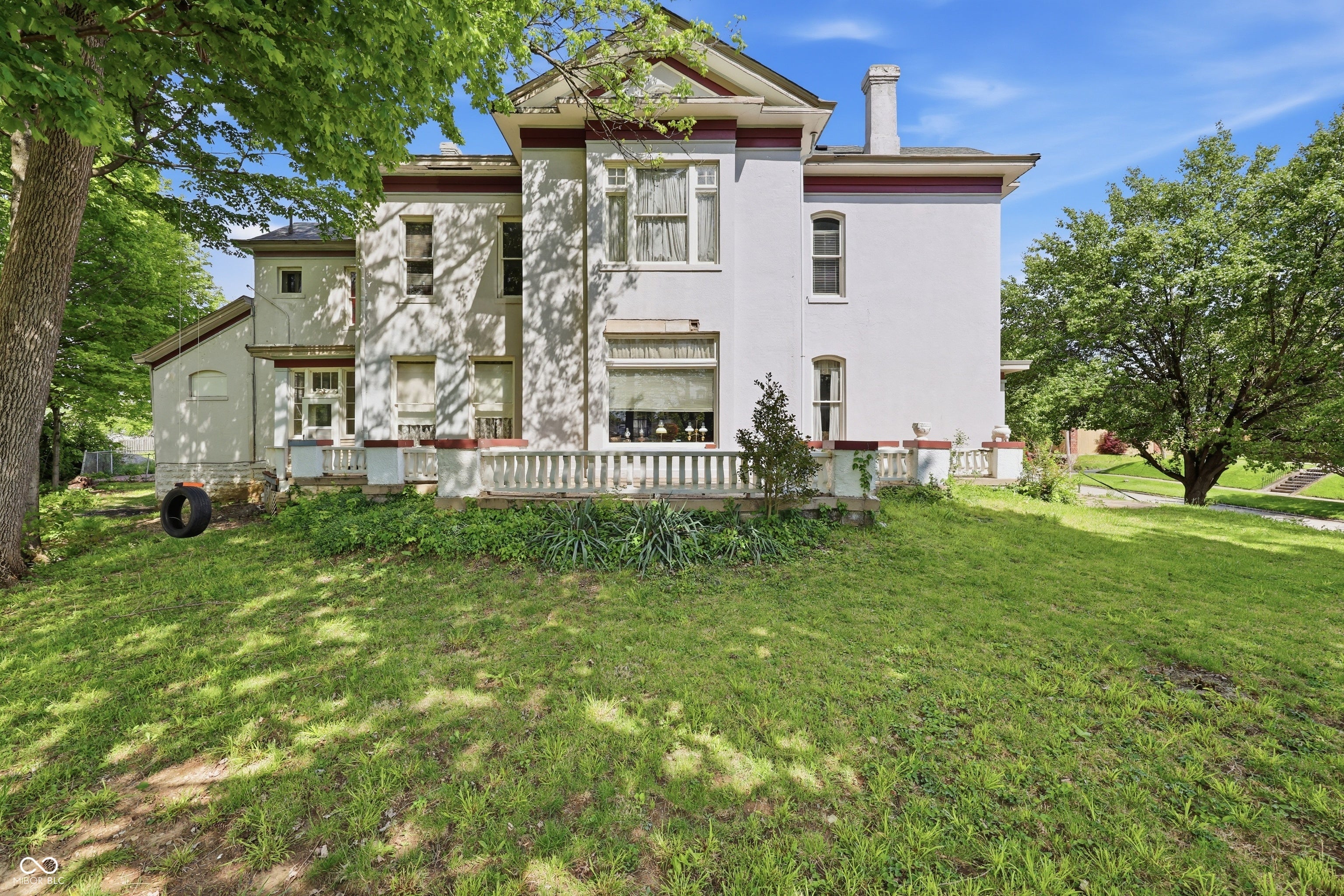 424 E Washington Street — photo