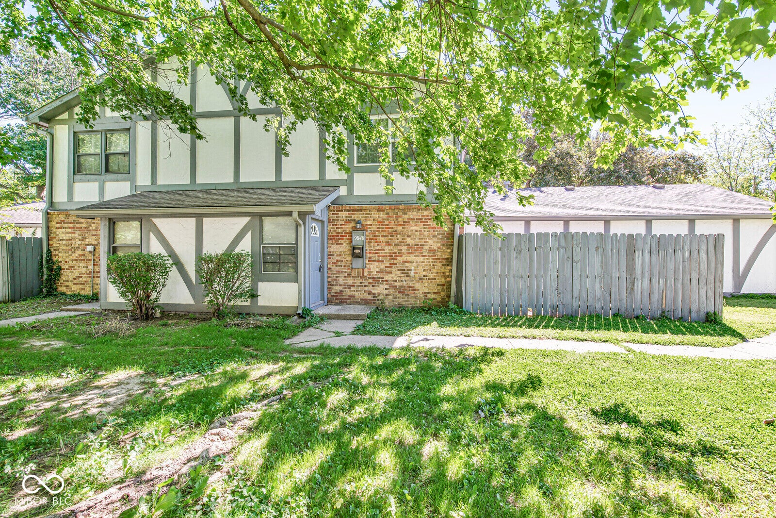 9848 Haven Court — photo