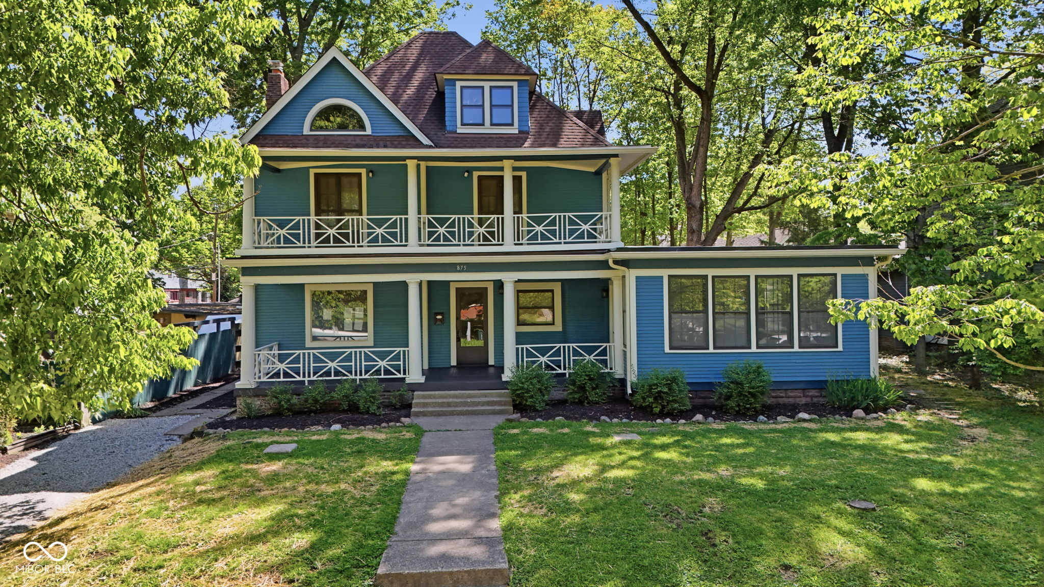 875 Woodruff Place Middle Drive — photo