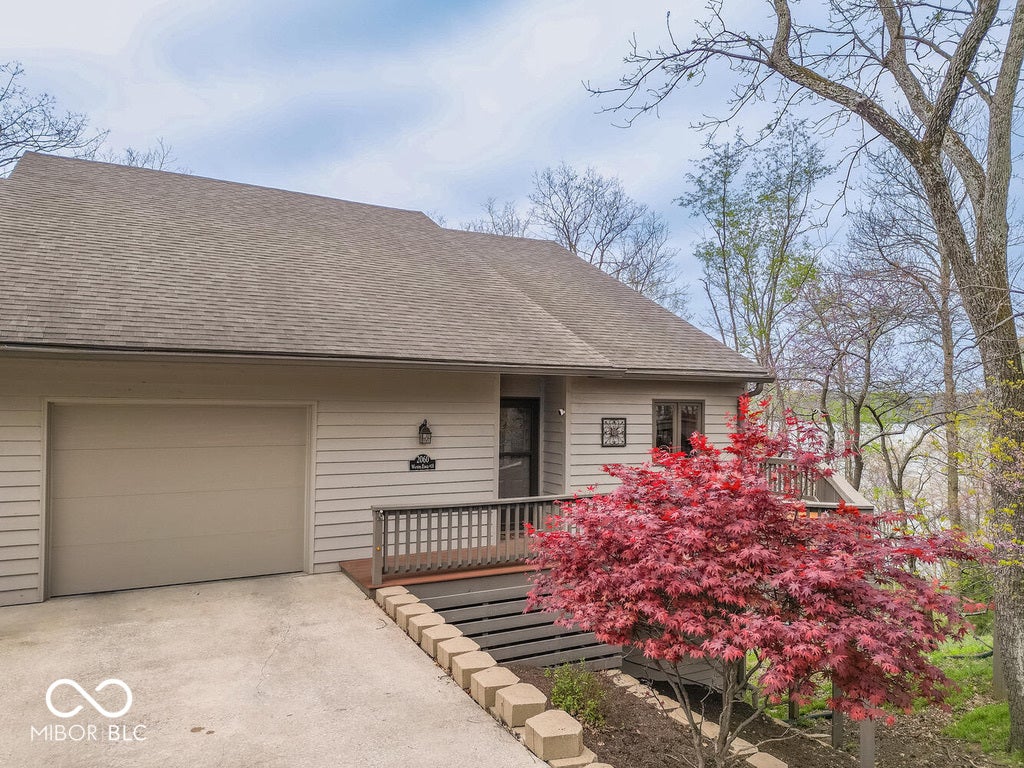2060 E Waters Edge Drive — photo