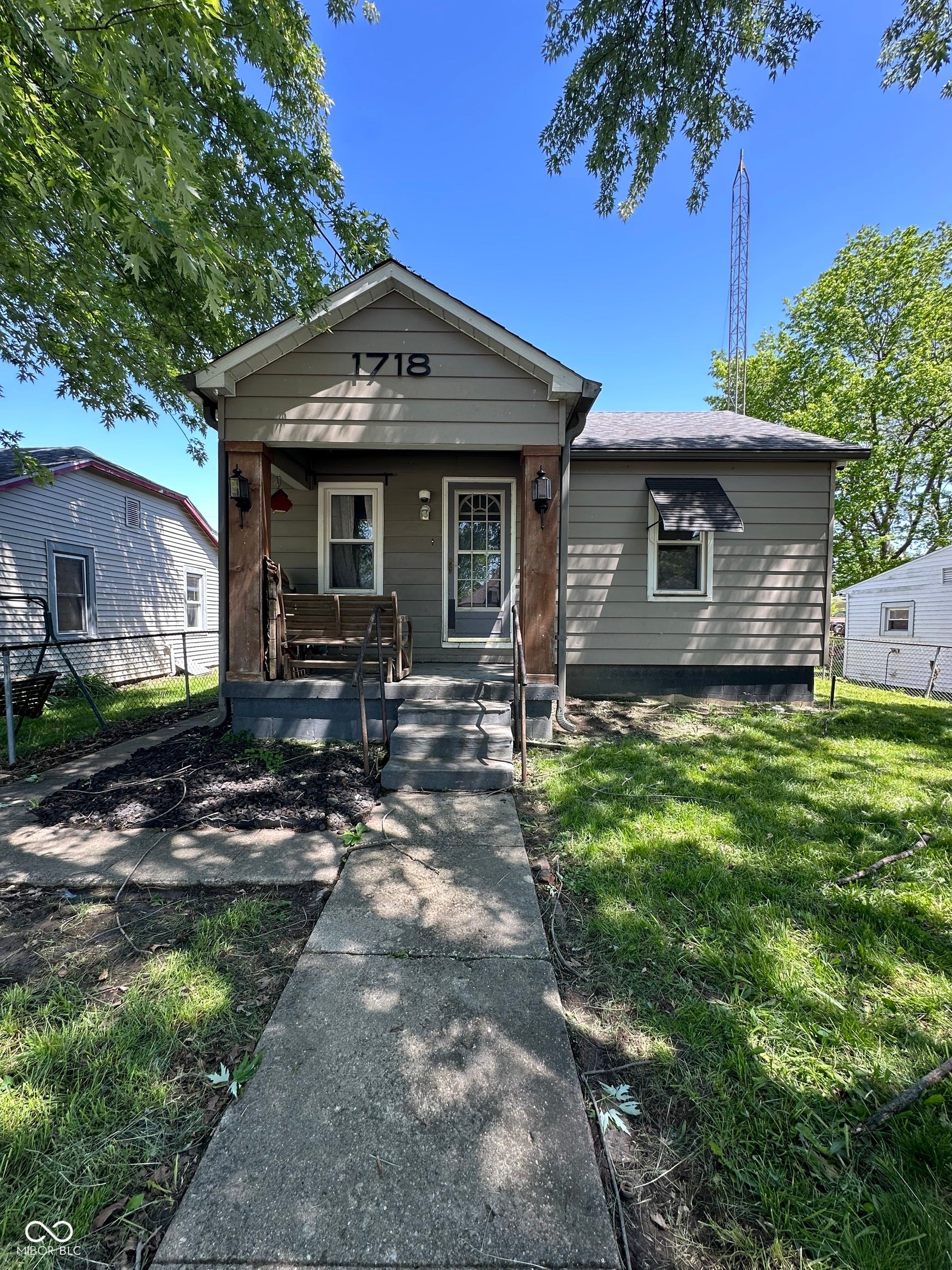 1718 Irvin Street — photo