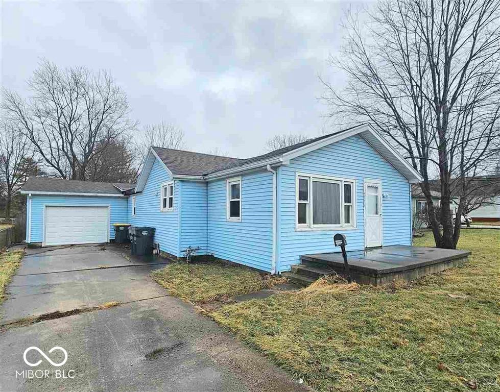 2334 Poplar Street — photo