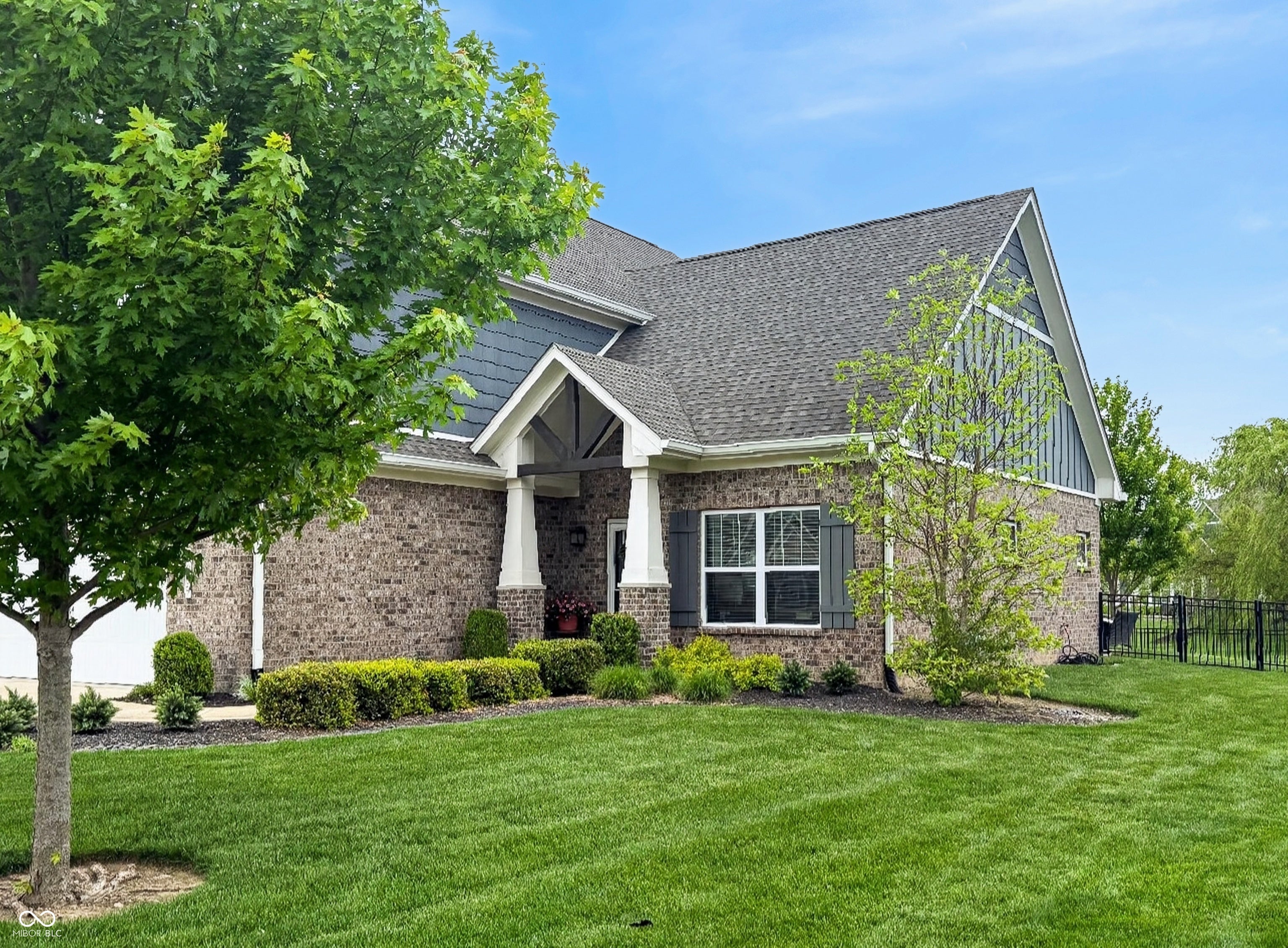 1069 Forest Glen Drive — photo
