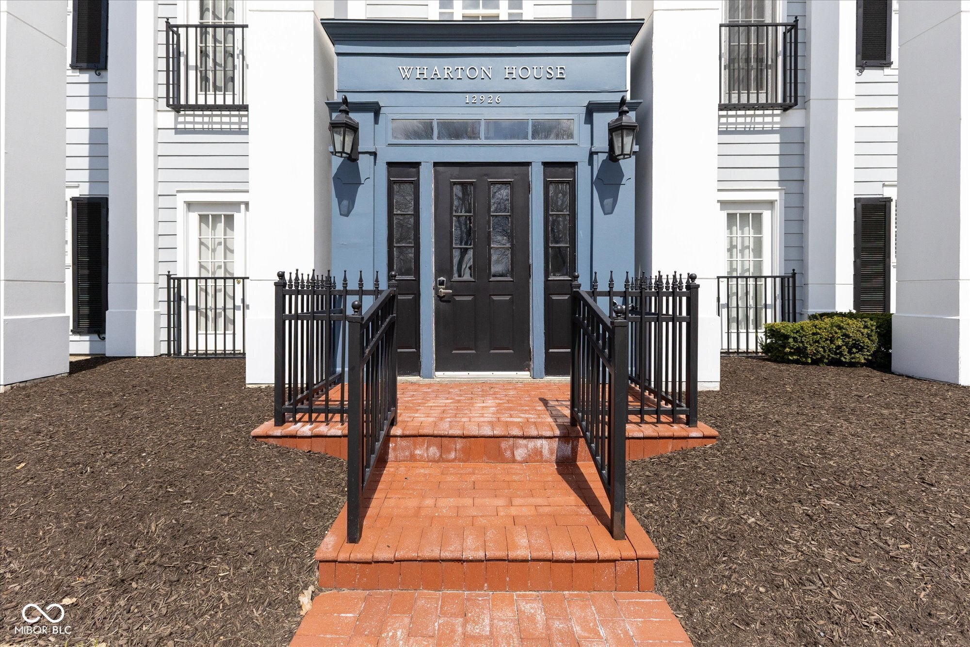 12926 University Crescent 2C — photo