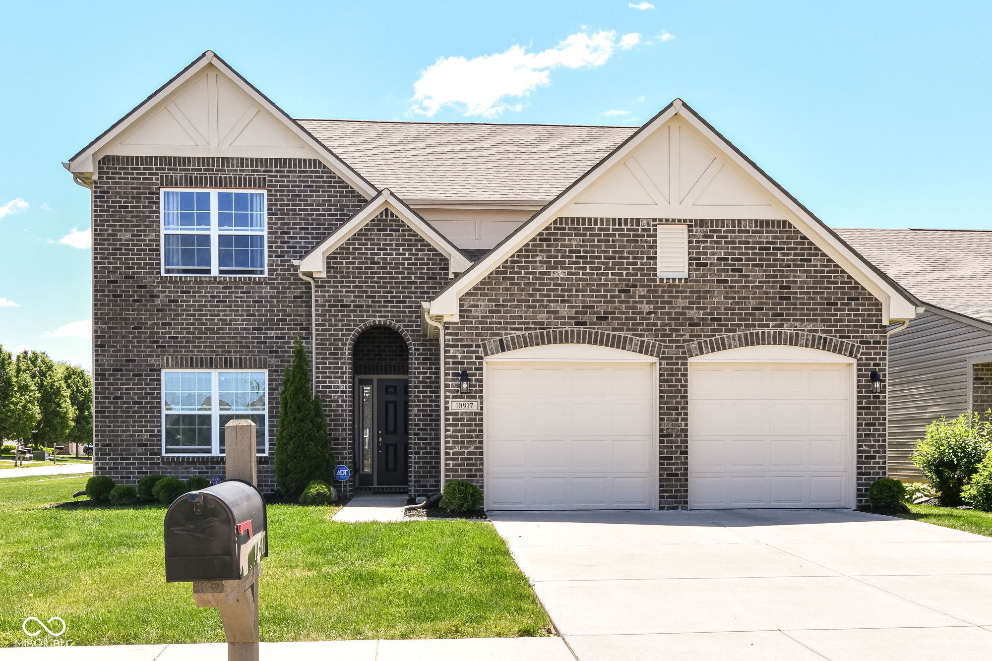 10917 Hunter Lake Lane — photo