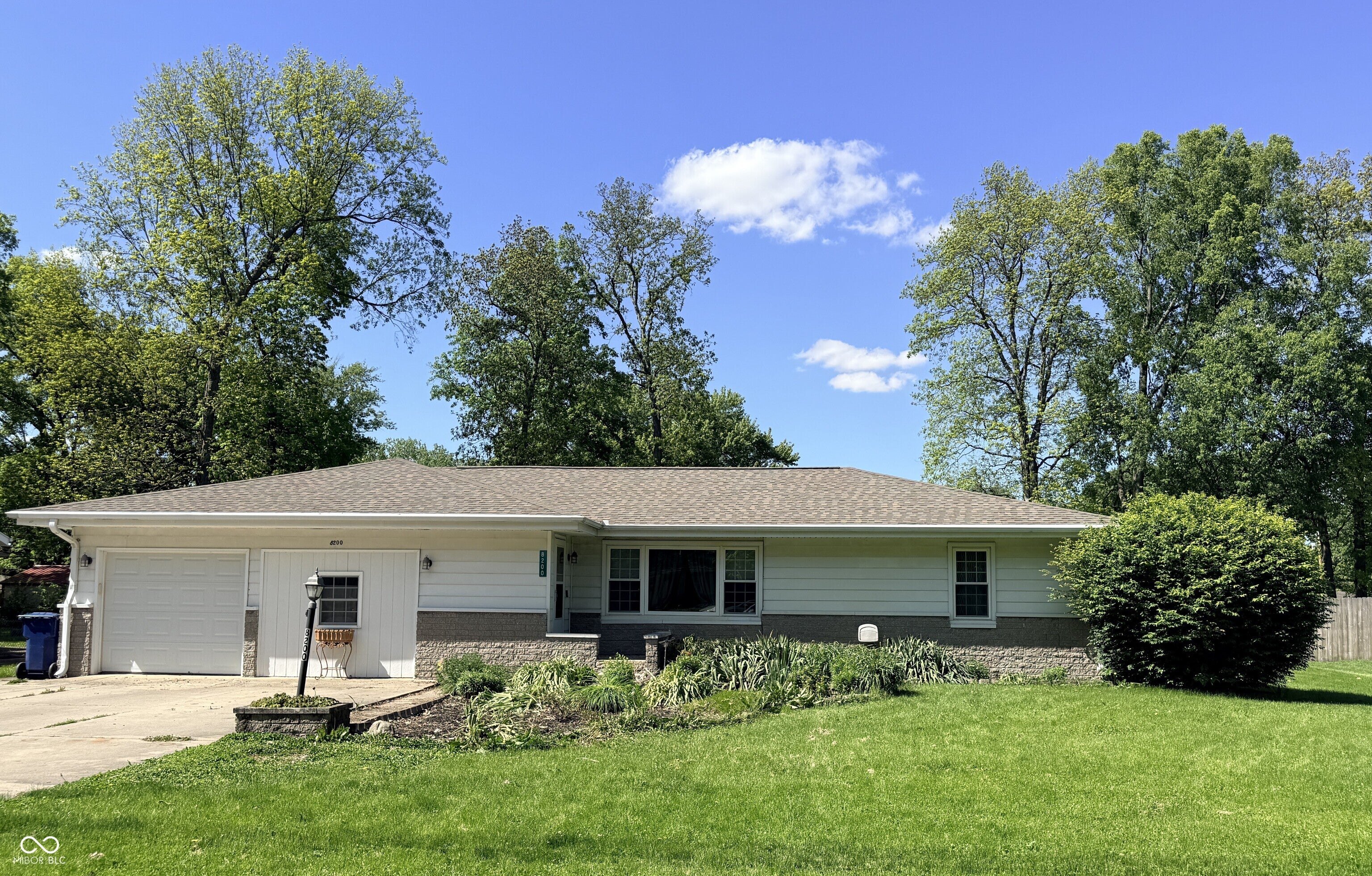 8200 W Lone Beech Drive — photo