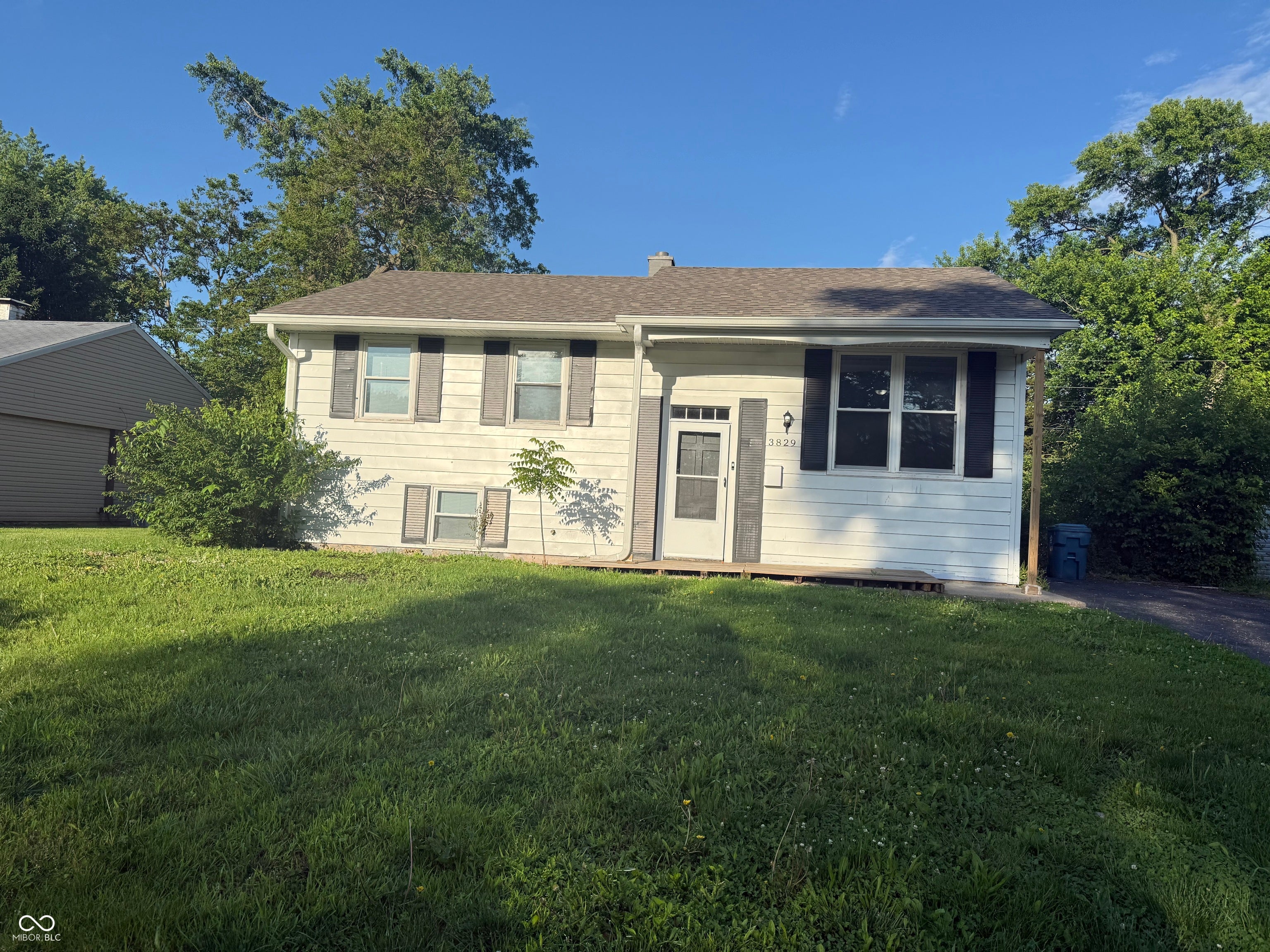 3829 Alsace Place — photo