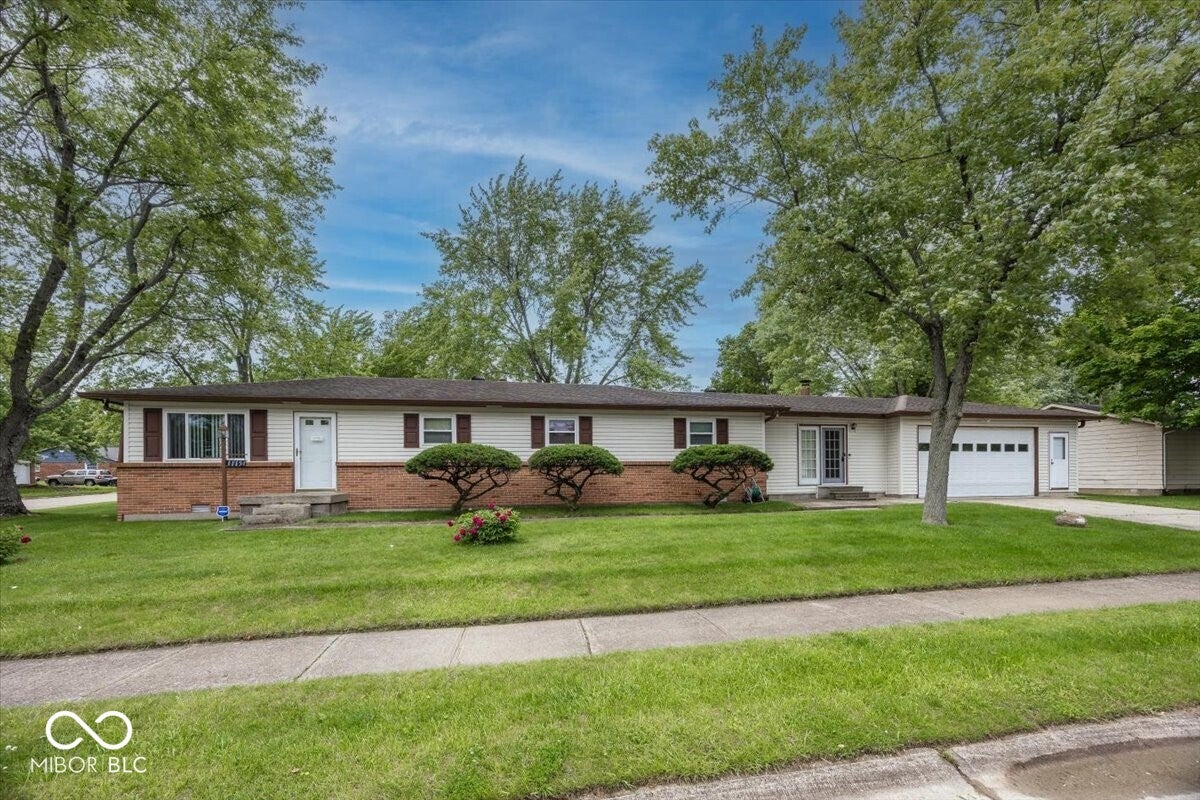 11151 Monroe Court — photo