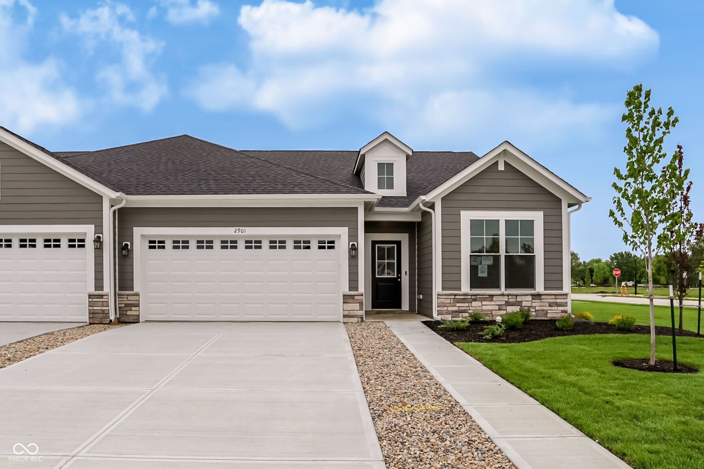 2901 Piper Place — photo