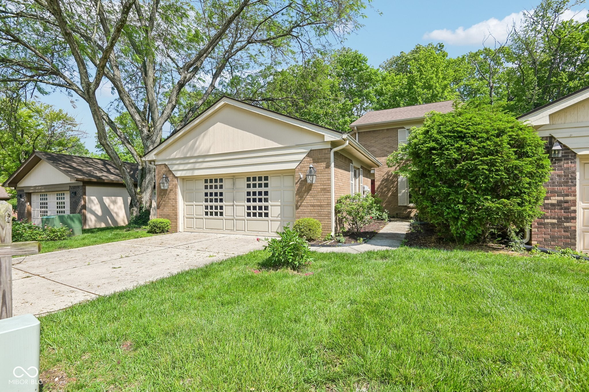 5214 Fawn Hill Court — photo