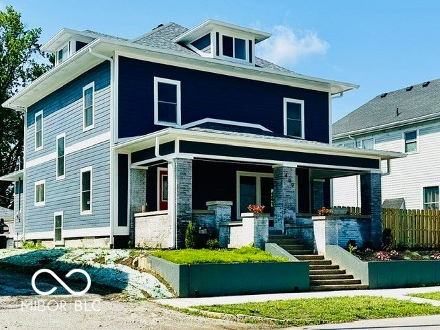 409 E Washington Street — photo