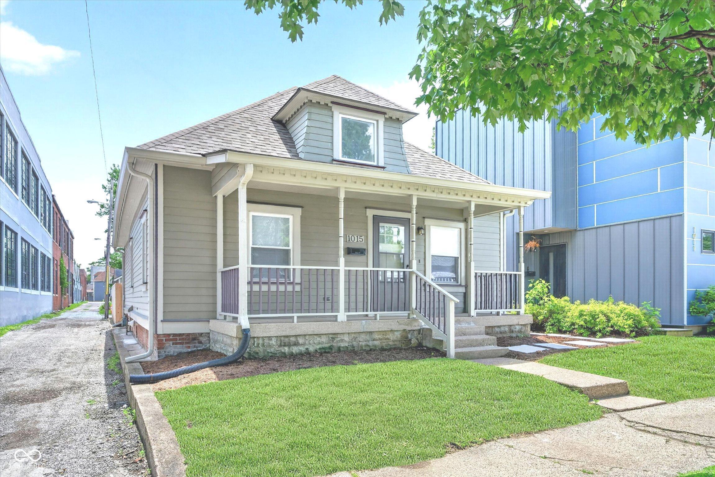 1015 Sanders Street — photo